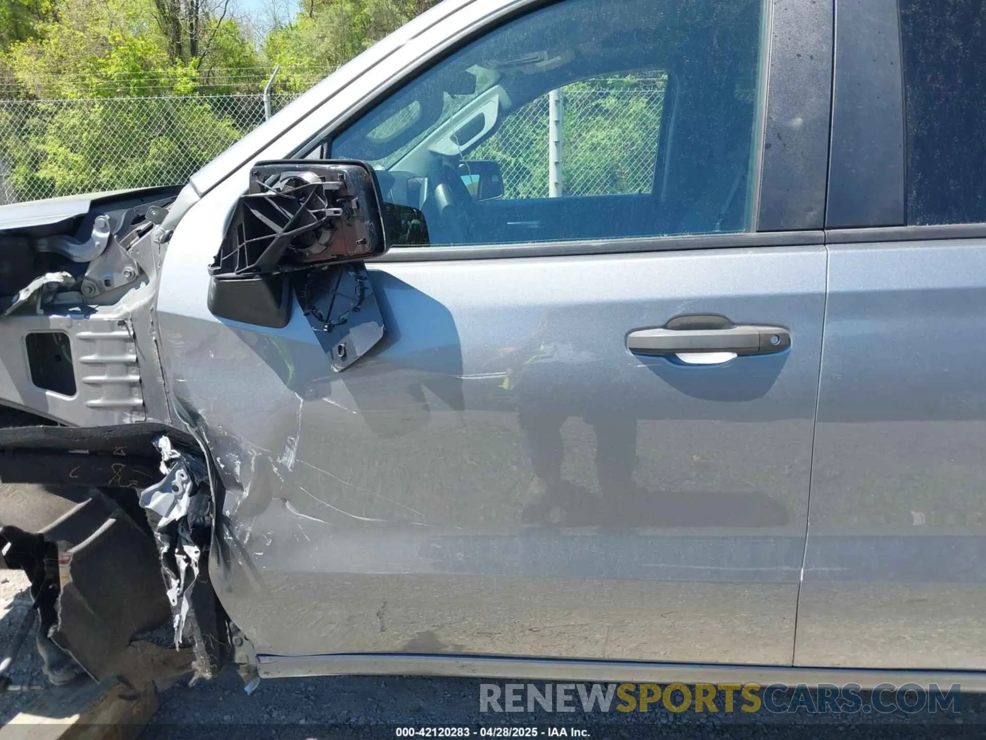 18 Photograph of a damaged car 1GCPYCEK9NZ184344 CHEVROLET SILVERADO 1500 LTD 2022