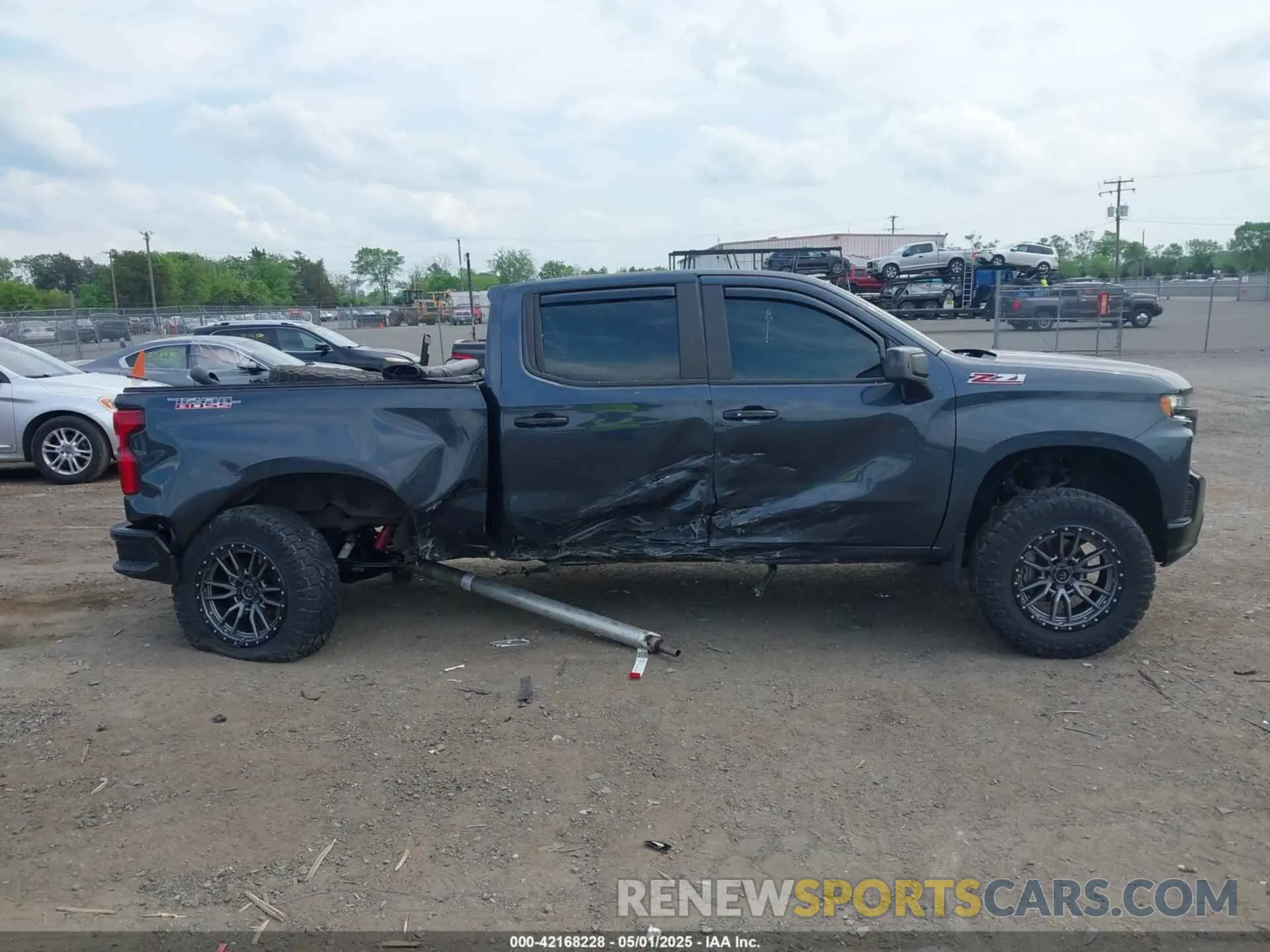 13 Photograph of a damaged car 1GCPYFED8NZ149555 CHEVROLET SILVERADO 1500 LTD 2022