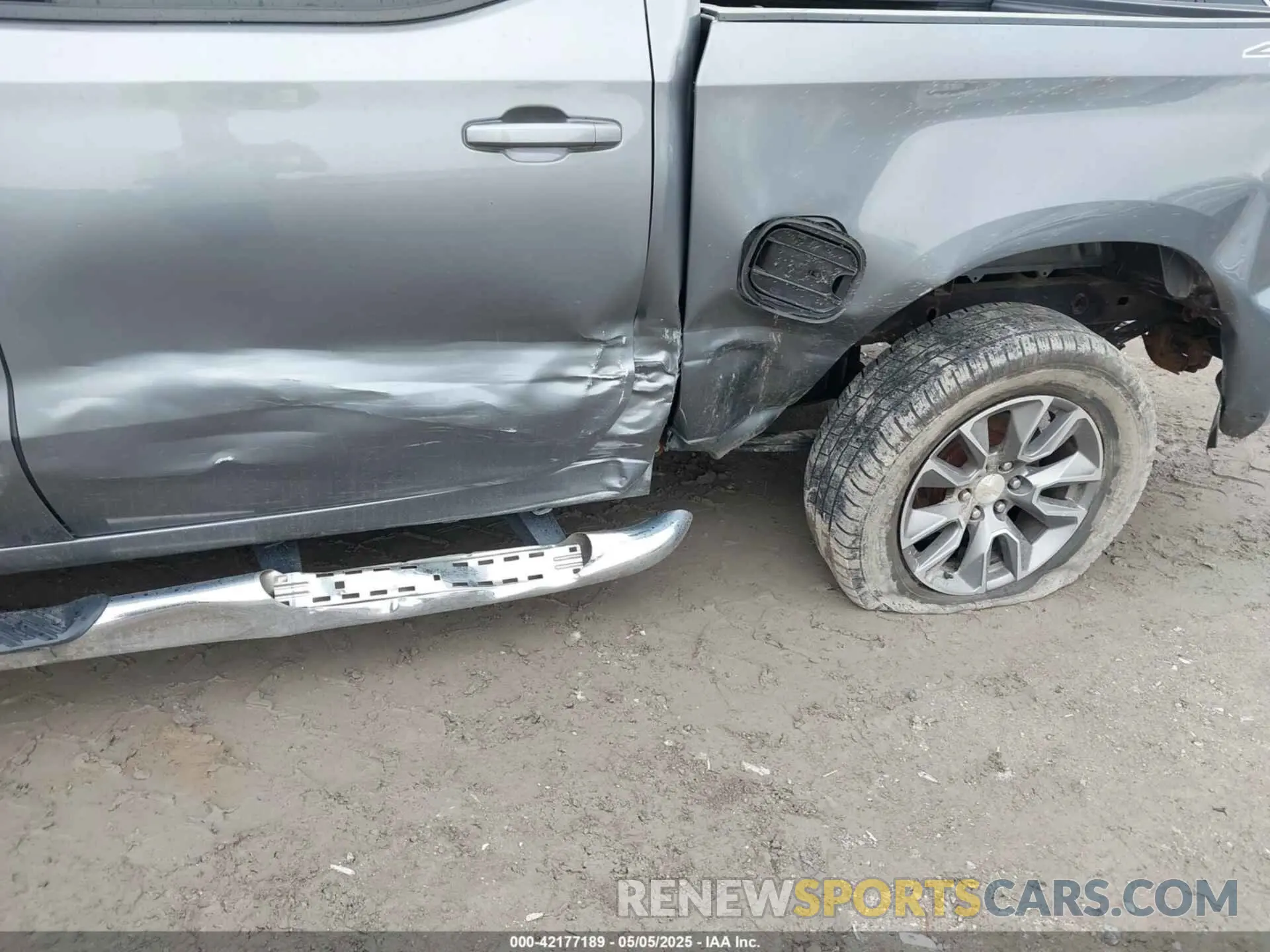 6 Photograph of a damaged car 1GCPYJEK3NZ114486 CHEVROLET SILVERADO 1500 LTD 2022