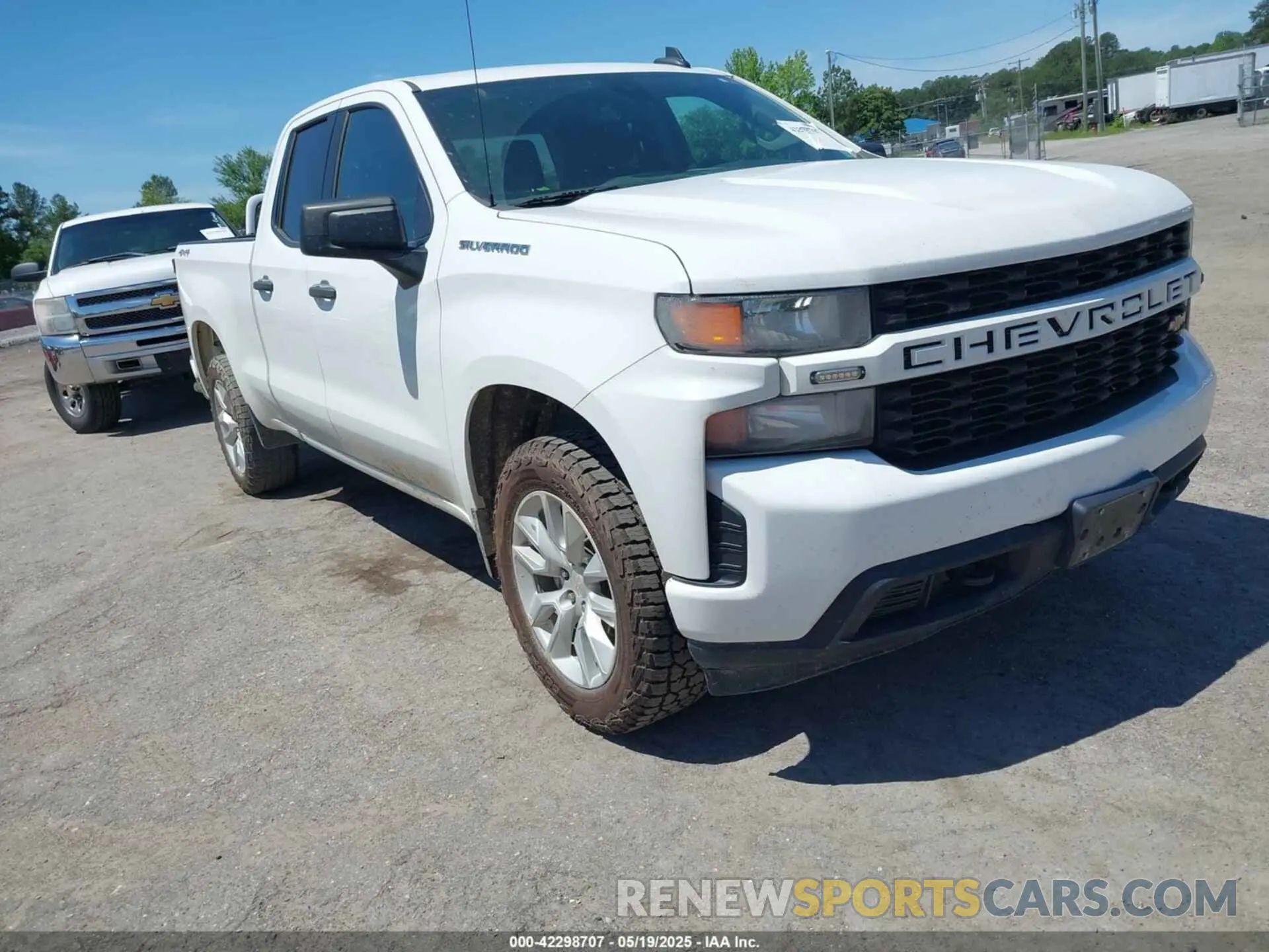1 Photograph of a damaged car 1GCRYBEK2NZ216957 CHEVROLET SILVERADO 1500 LTD 2022