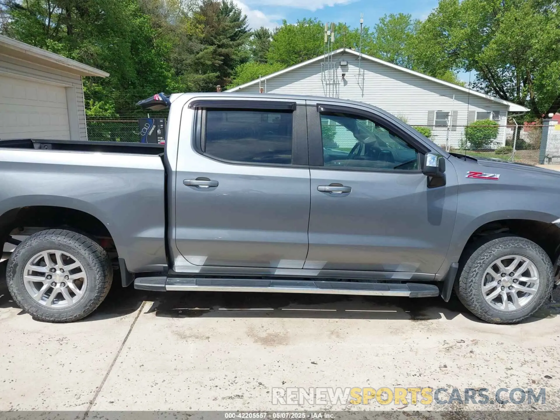 14 Photograph of a damaged car 1GCUYDED8NZ115560 CHEVROLET SILVERADO 1500 LTD 2022