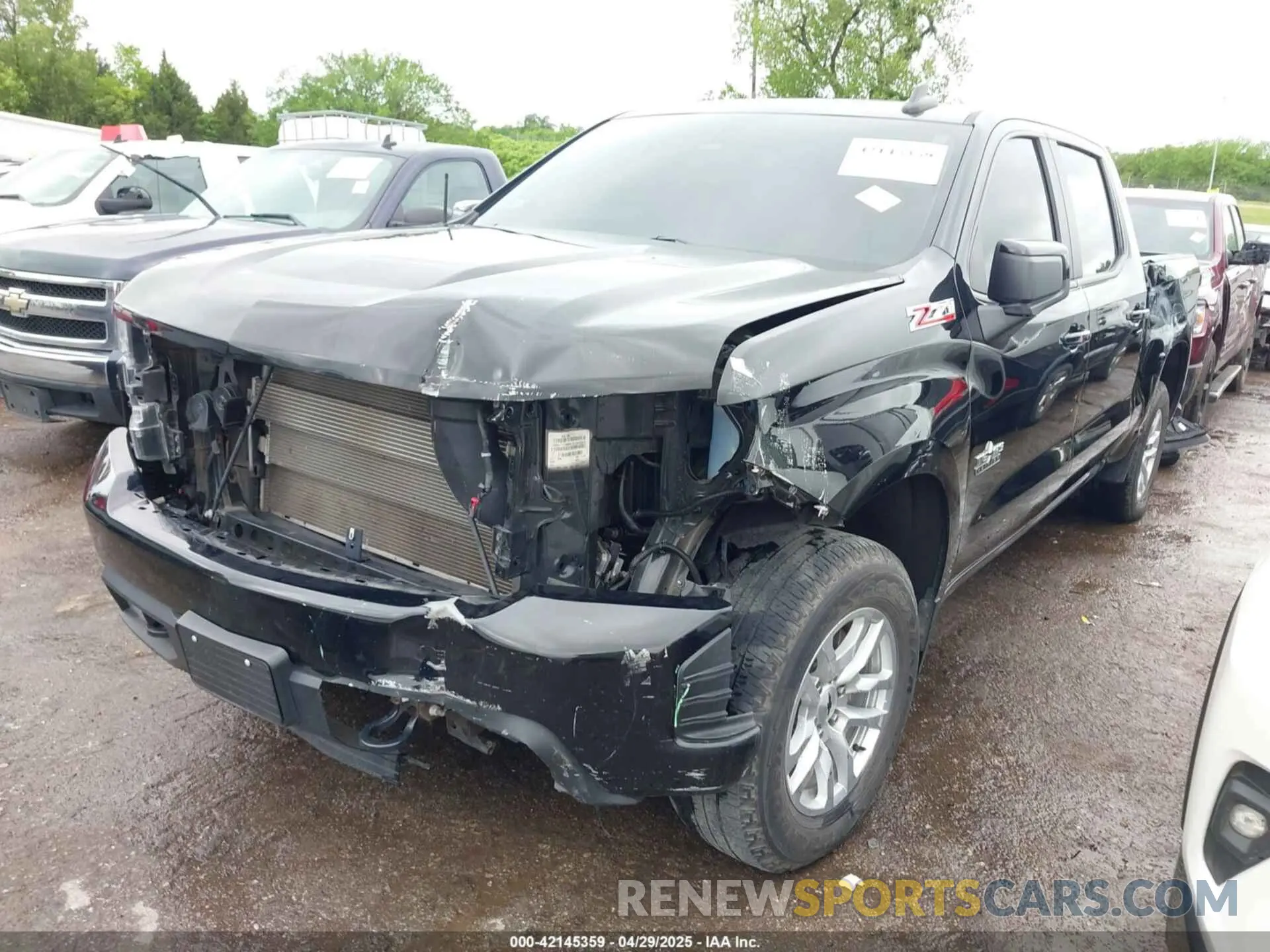 2 Photograph of a damaged car 1GCUYEED6NZ233354 CHEVROLET SILVERADO 1500 LTD 2022