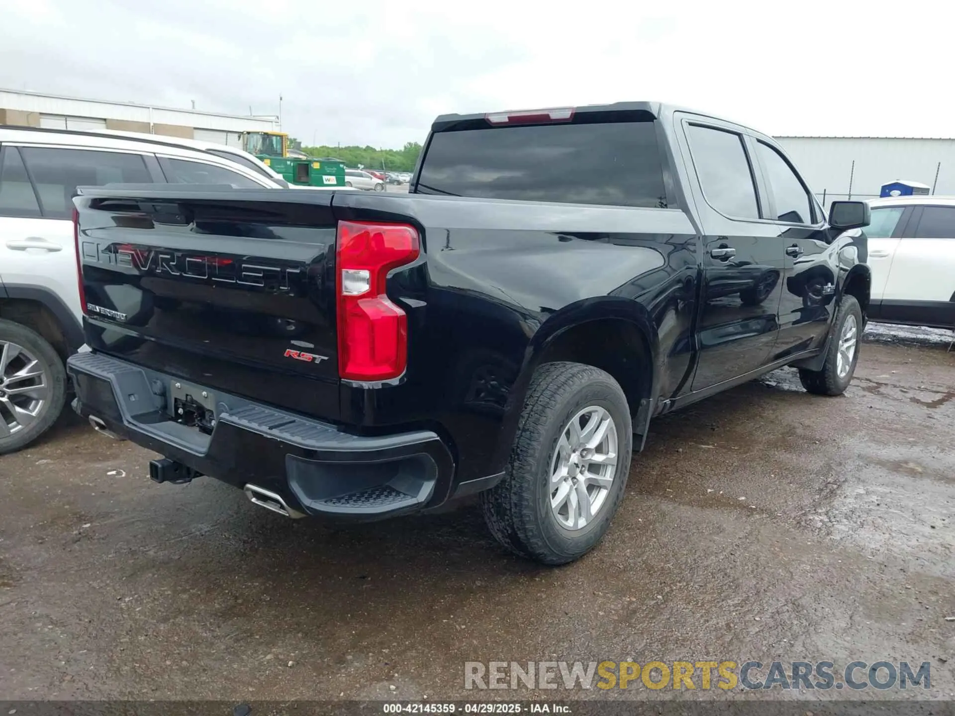 4 Photograph of a damaged car 1GCUYEED6NZ233354 CHEVROLET SILVERADO 1500 LTD 2022