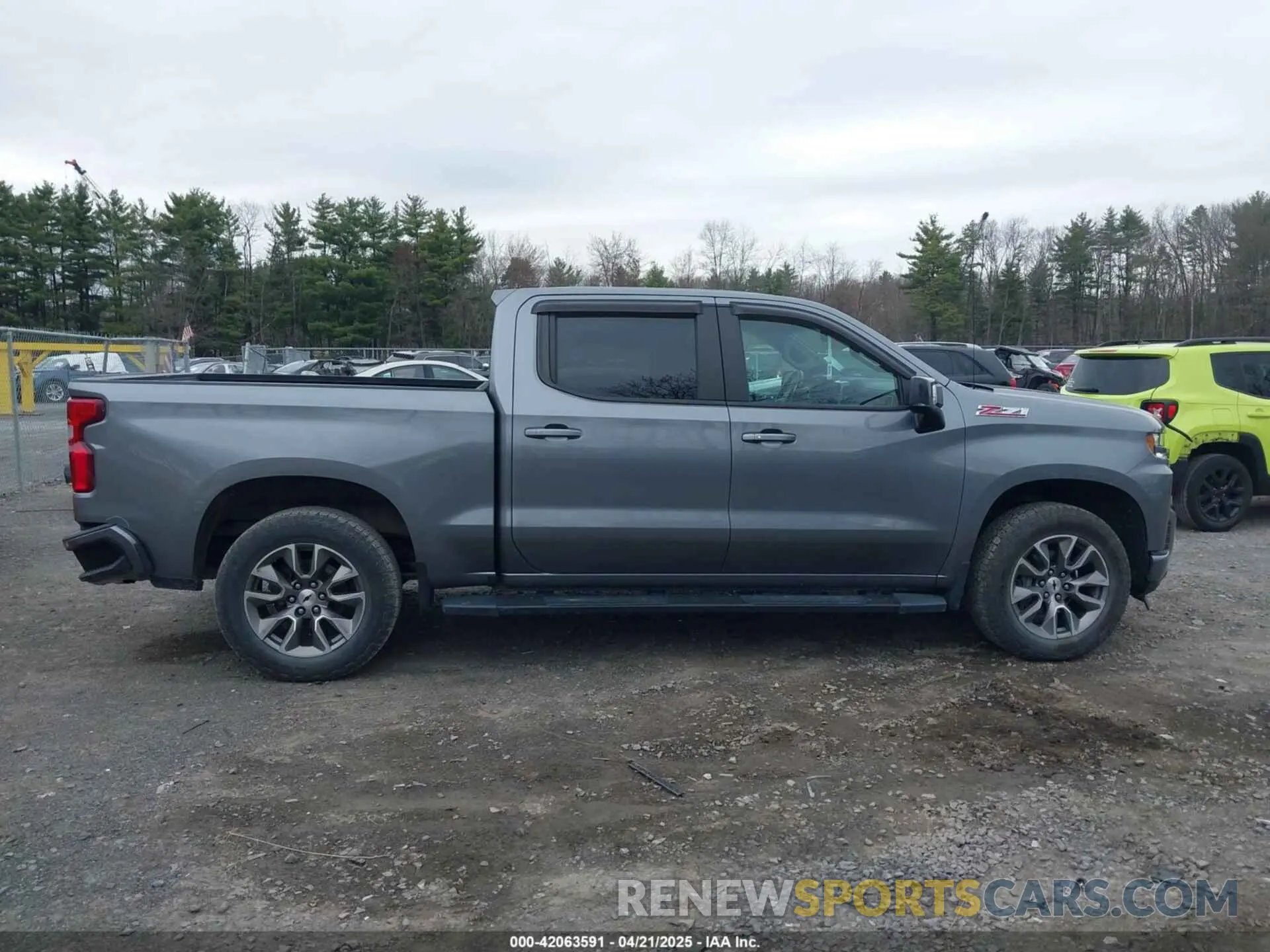 13 Photograph of a damaged car 1GCUYEED8NZ101230 CHEVROLET SILVERADO 1500 LTD 2022