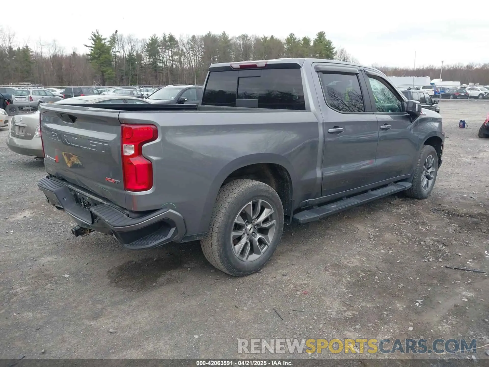 4 Photograph of a damaged car 1GCUYEED8NZ101230 CHEVROLET SILVERADO 1500 LTD 2022
