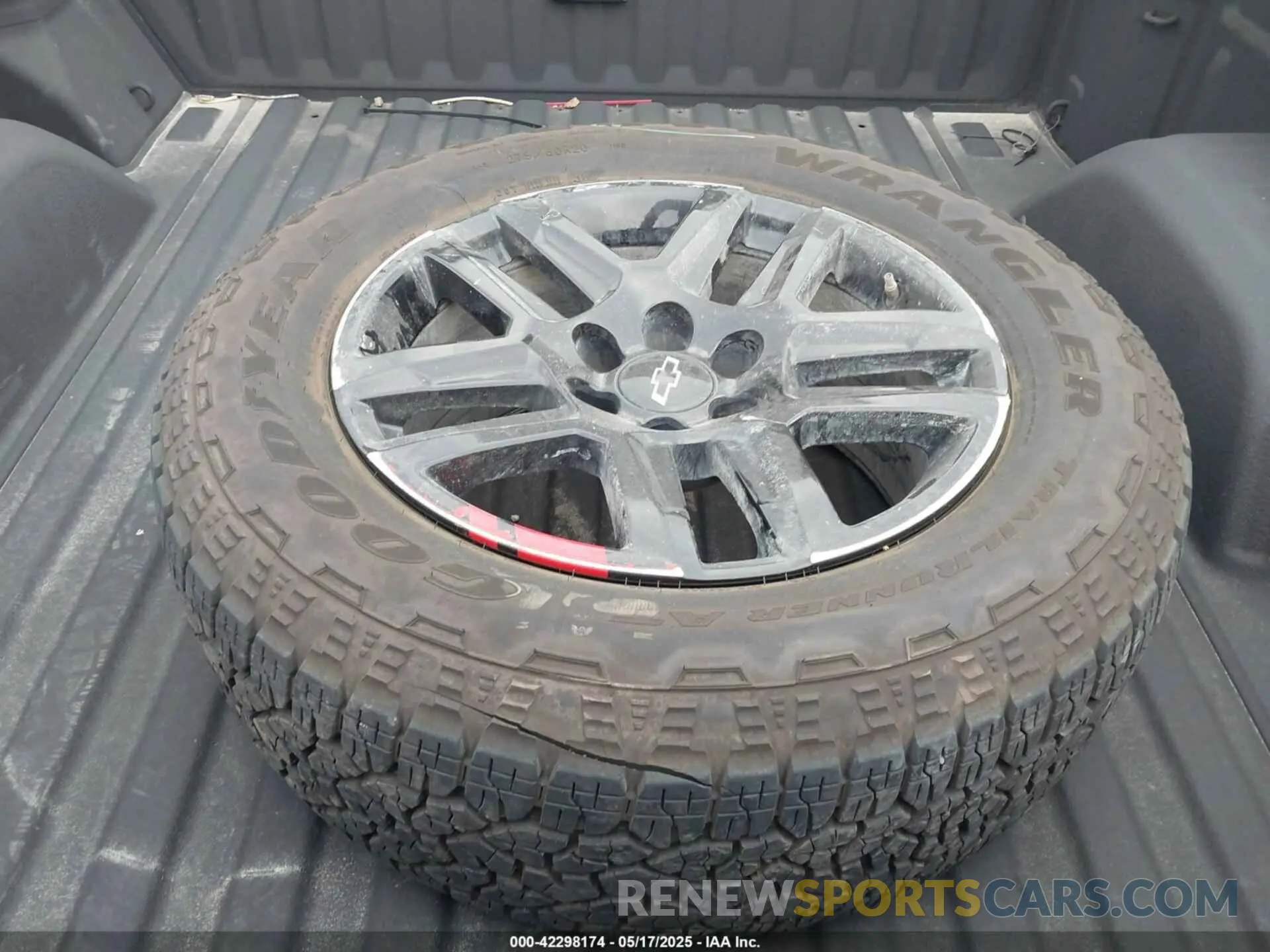 12 Photograph of a damaged car 1GCUYEED8NZ146071 CHEVROLET SILVERADO 1500 LTD 2022