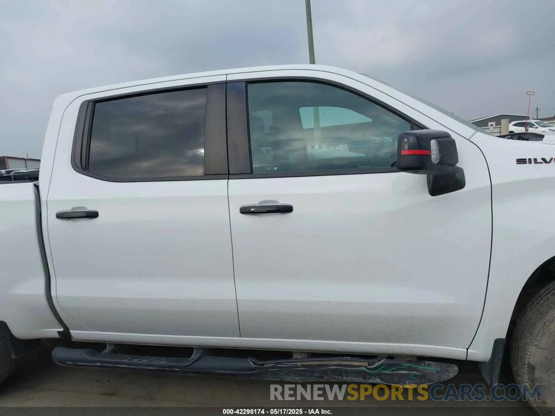 14 Photograph of a damaged car 1GCUYEED8NZ146071 CHEVROLET SILVERADO 1500 LTD 2022