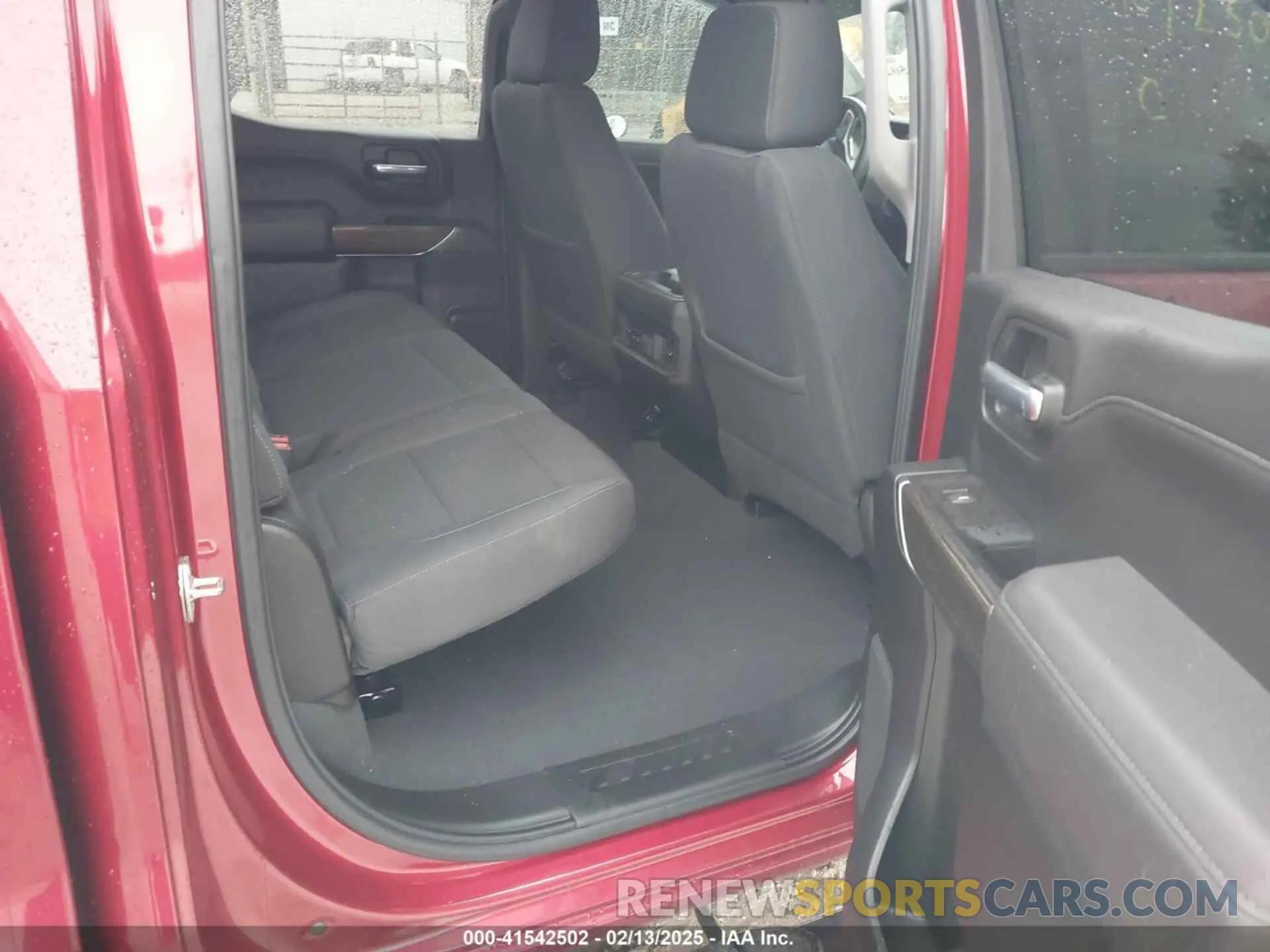 8 Photograph of a damaged car 1GCUYEEL4NZ163862 CHEVROLET SILVERADO 1500 LTD 2022