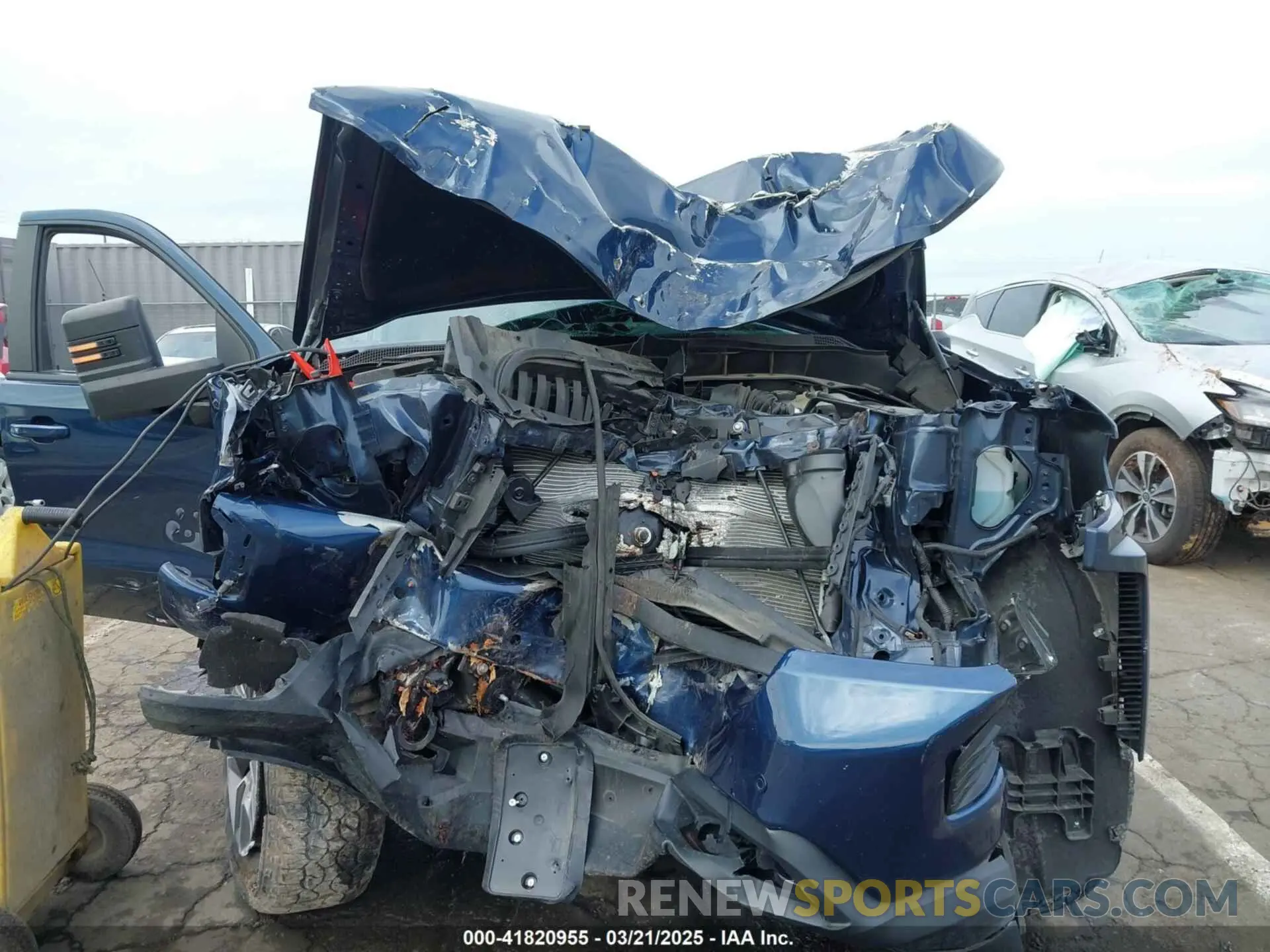 6 Photograph of a damaged car 1GCUYEEL8NZ234254 CHEVROLET SILVERADO 1500 LTD 2022