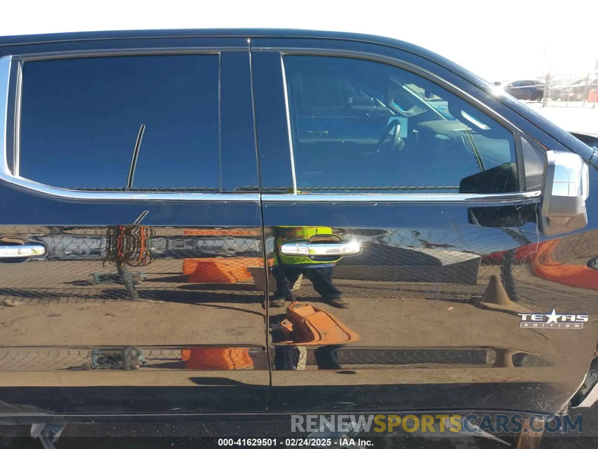 14 Photograph of a damaged car 1GCUYGED6NZ143388 CHEVROLET SILVERADO 1500 LTD 2022