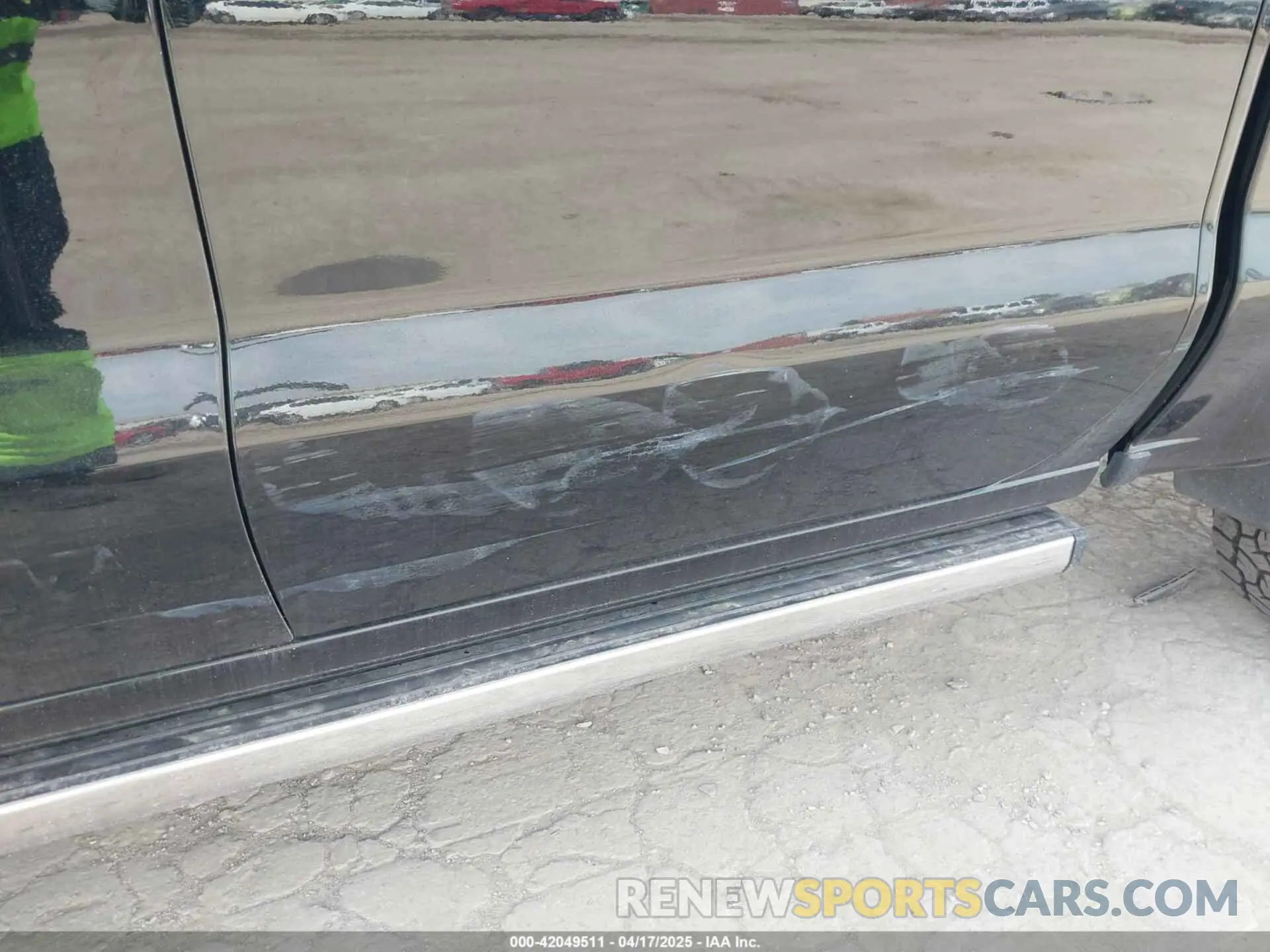 18 Photograph of a damaged car 1GCUYGED7NZ165321 CHEVROLET SILVERADO 1500 LTD 2022