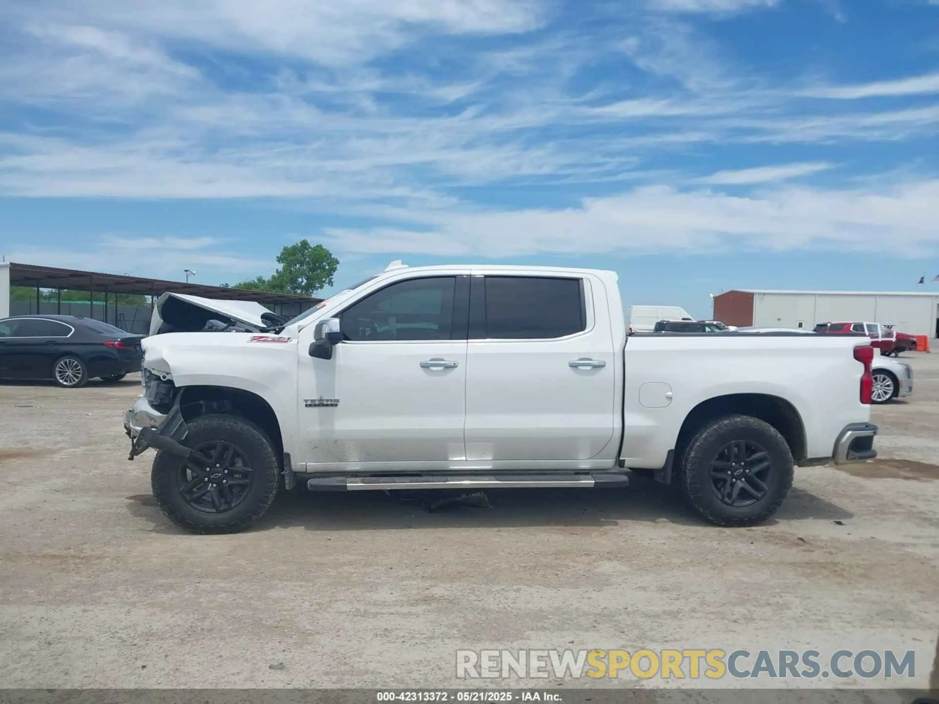 14 Photograph of a damaged car 1GCUYGEL6NZ205945 CHEVROLET SILVERADO 1500 LTD 2022