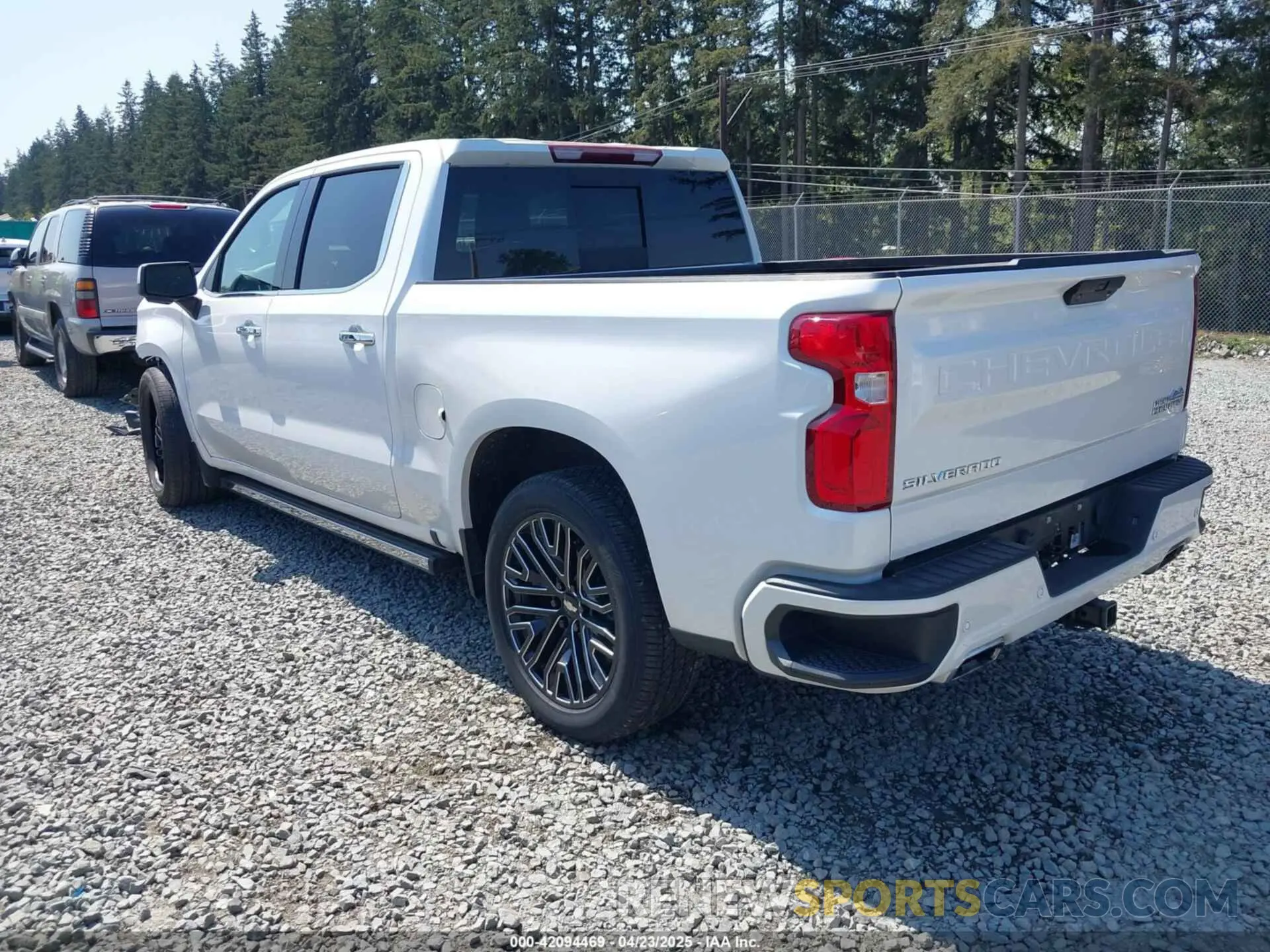 3 Photograph of a damaged car 1GCUYHEL6NZ179904 CHEVROLET SILVERADO 1500 LTD 2022