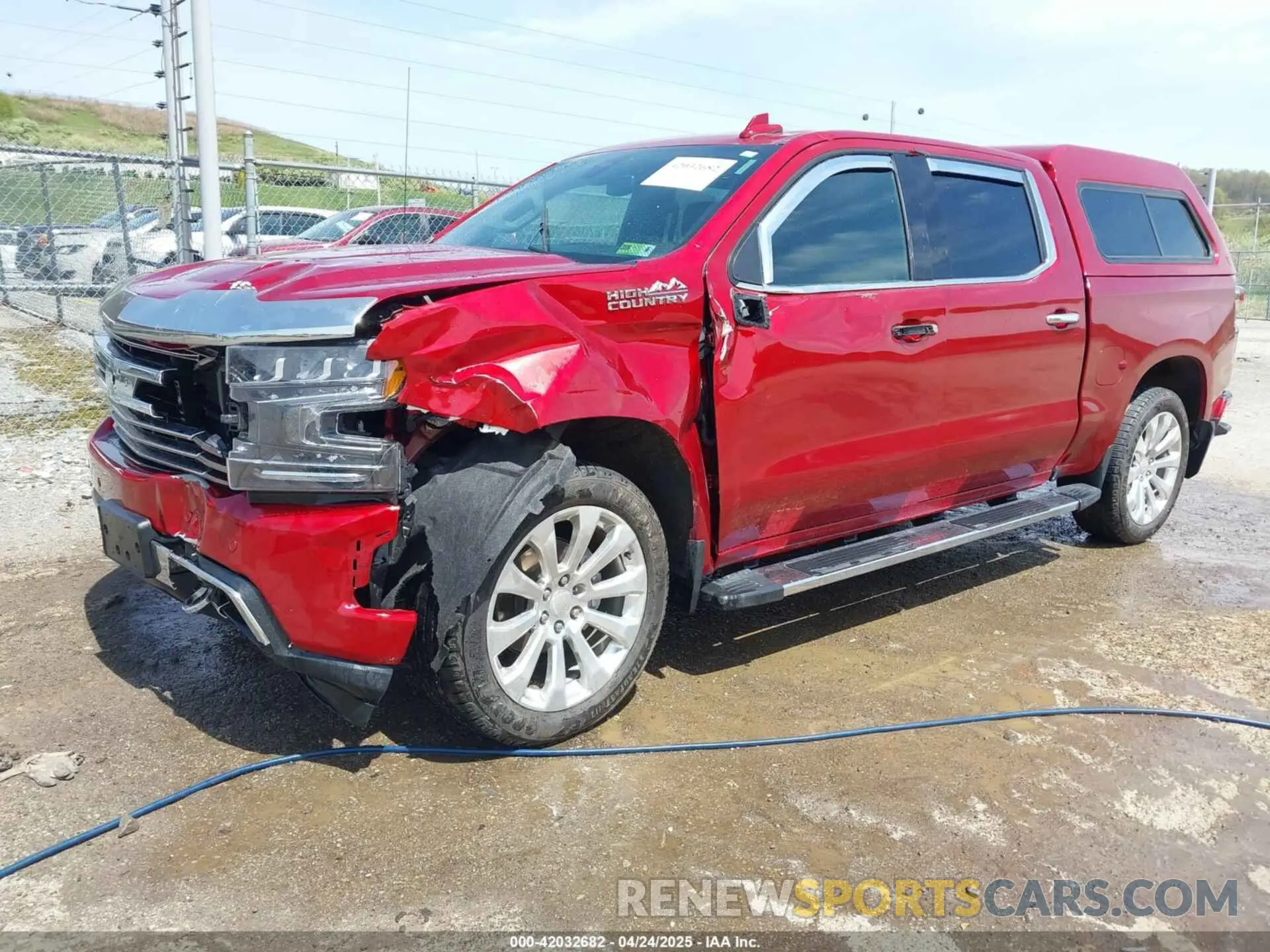 2 Photograph of a damaged car 1GCUYHEL6NZ236845 CHEVROLET SILVERADO 1500 LTD 2022