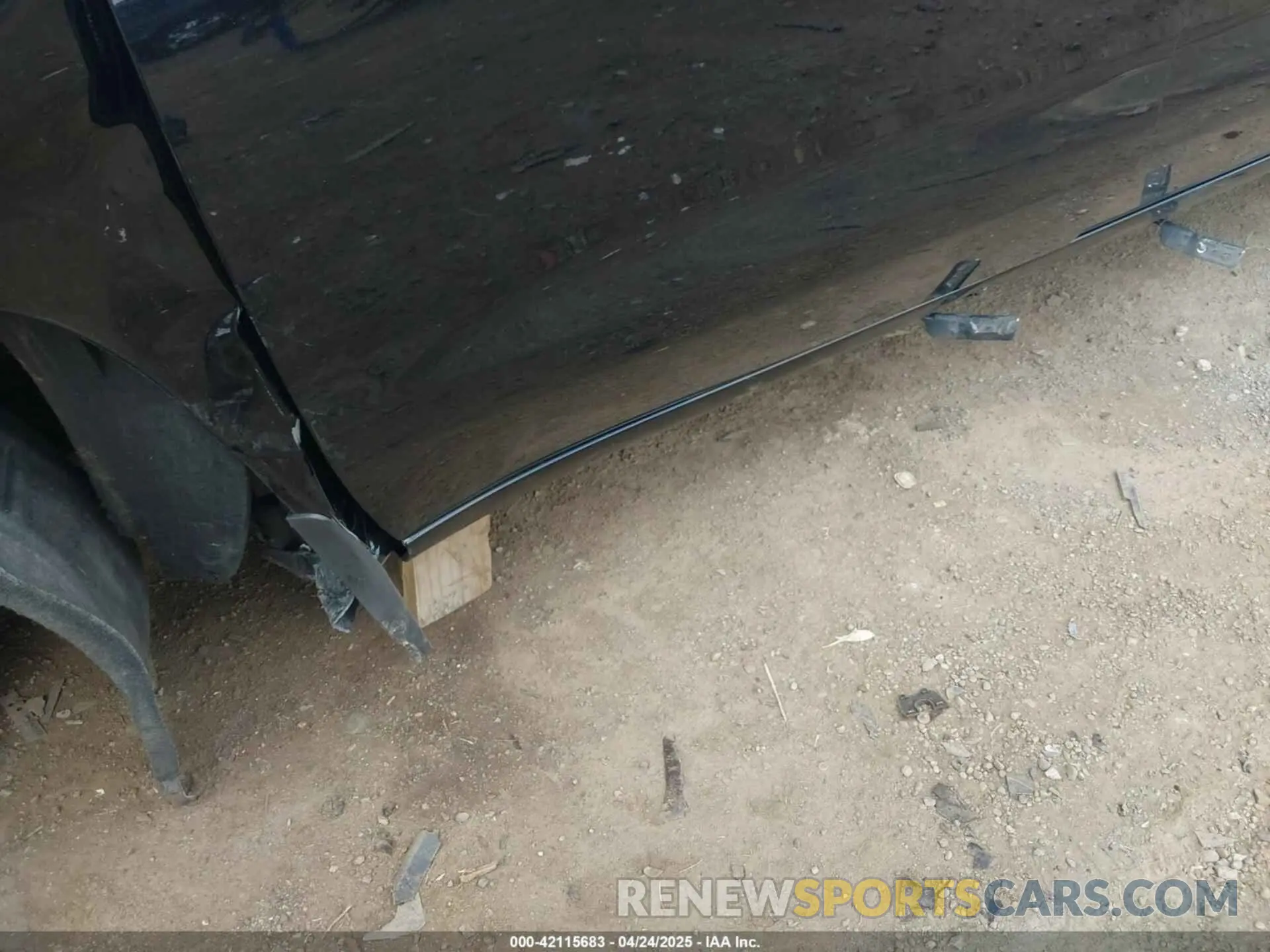 18 Photograph of a damaged car 1GCUYHEL9NZ126565 CHEVROLET SILVERADO 1500 LTD 2022