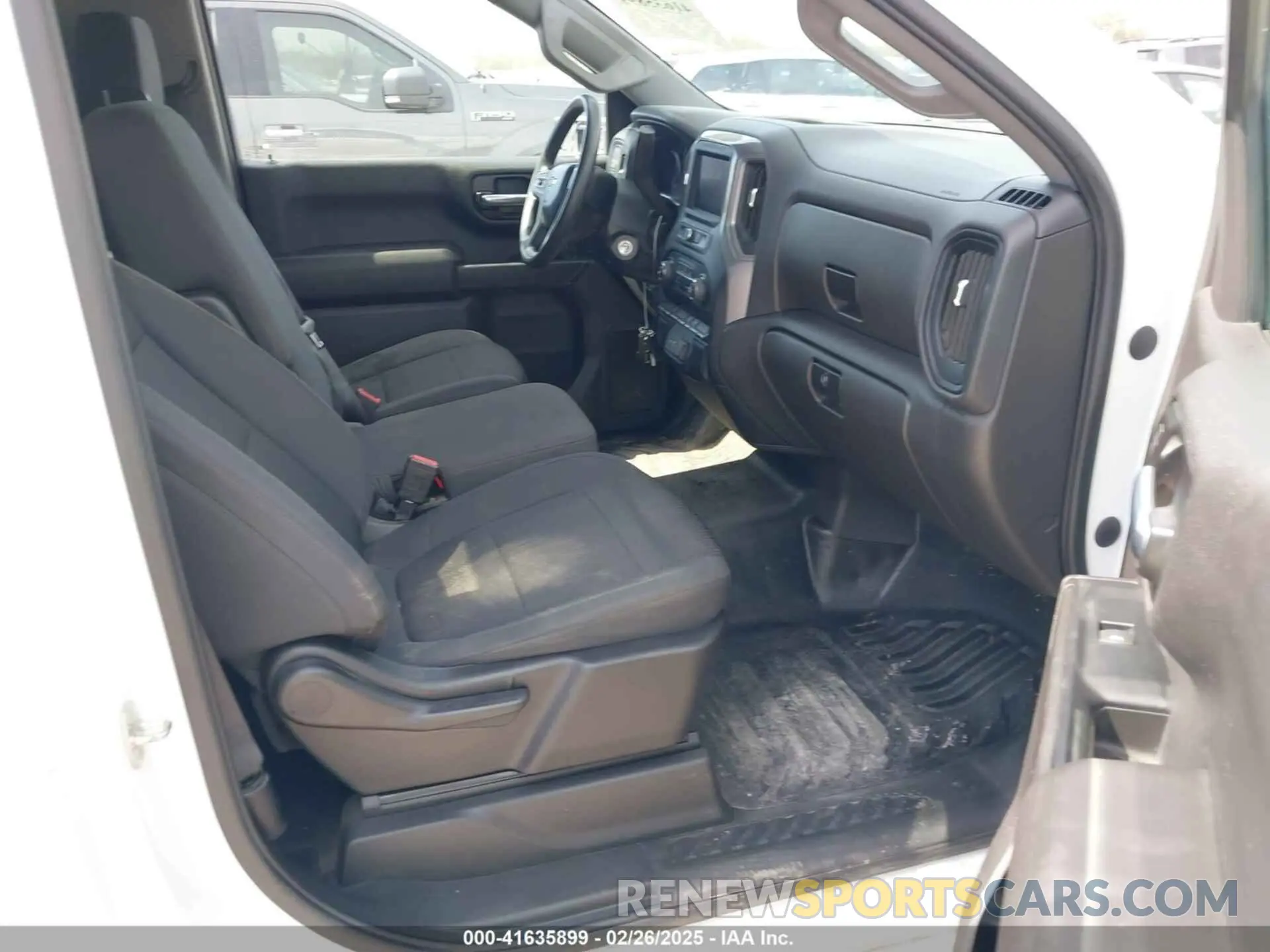 5 Photograph of a damaged car 3GBNWAED8NG182639 CHEVROLET SILVERADO 1500 LTD 2022