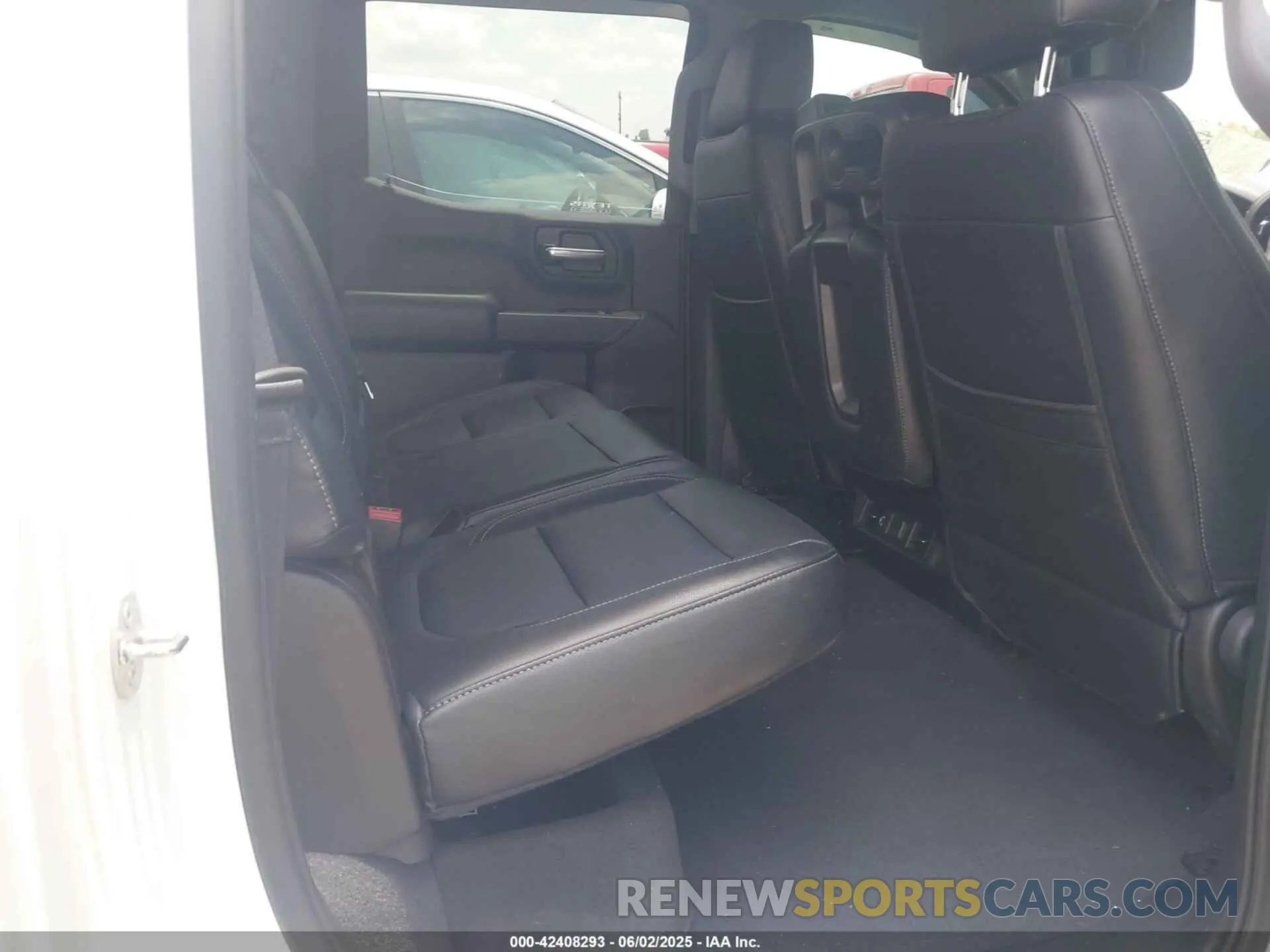 8 Photograph of a damaged car 3GCPWCEDXNG118201 CHEVROLET SILVERADO 1500 LTD 2022