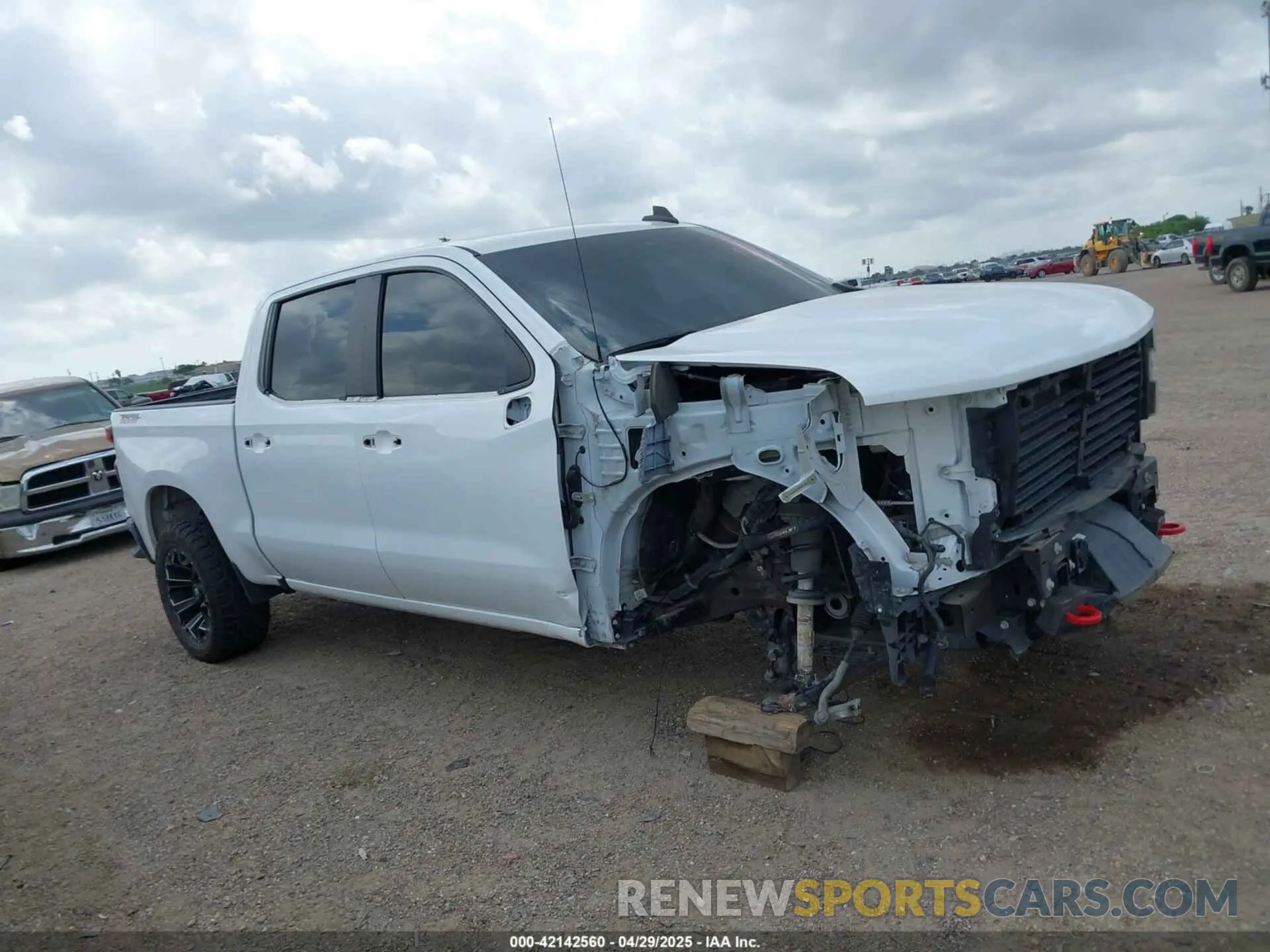 13 Photograph of a damaged car 3GCPYCEK6NG139927 CHEVROLET SILVERADO 1500 LTD 2022