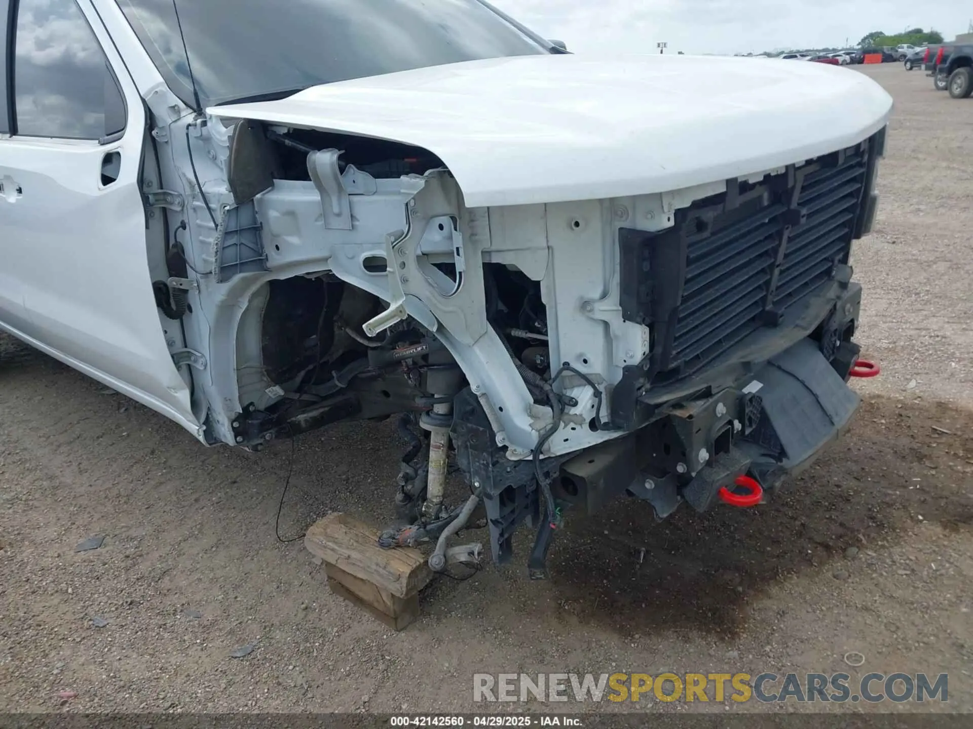 6 Photograph of a damaged car 3GCPYCEK6NG139927 CHEVROLET SILVERADO 1500 LTD 2022