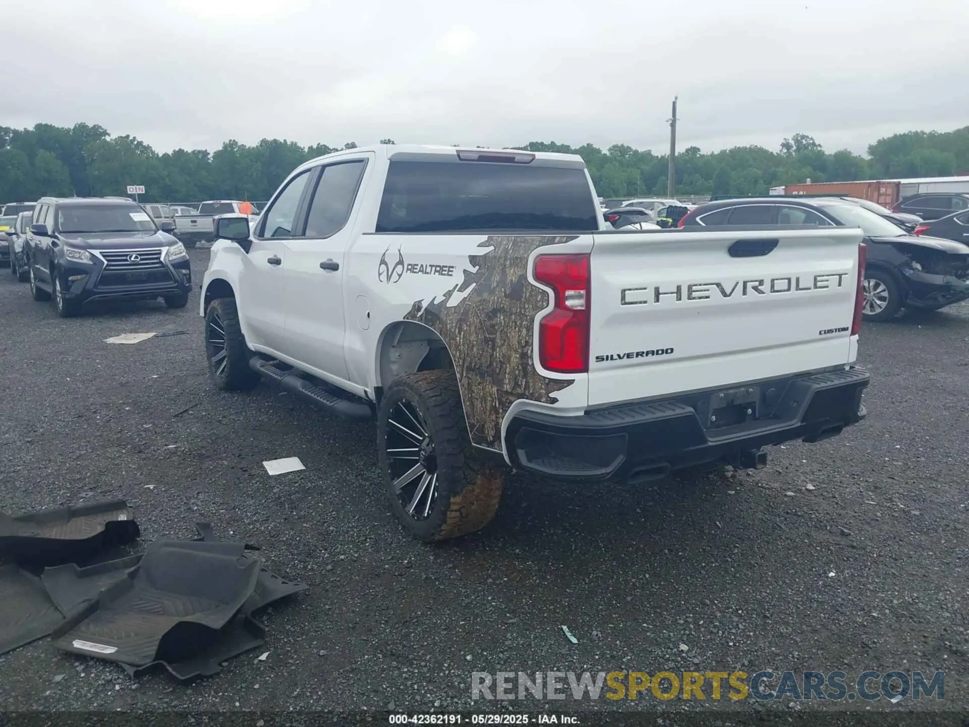 3 Photograph of a damaged car 3GCPYCEL6NG108492 CHEVROLET SILVERADO 1500 LTD 2022