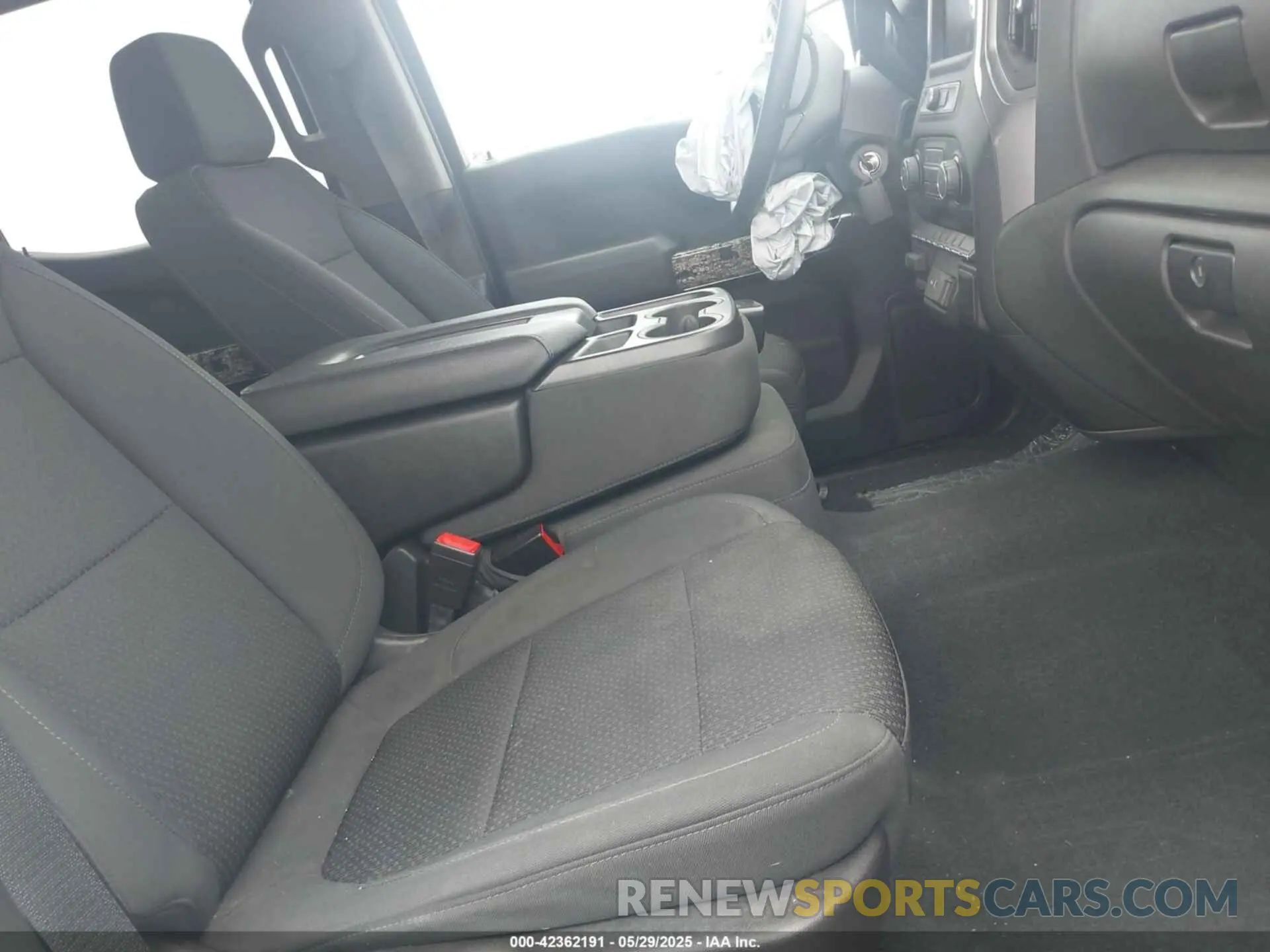 5 Photograph of a damaged car 3GCPYCEL6NG108492 CHEVROLET SILVERADO 1500 LTD 2022