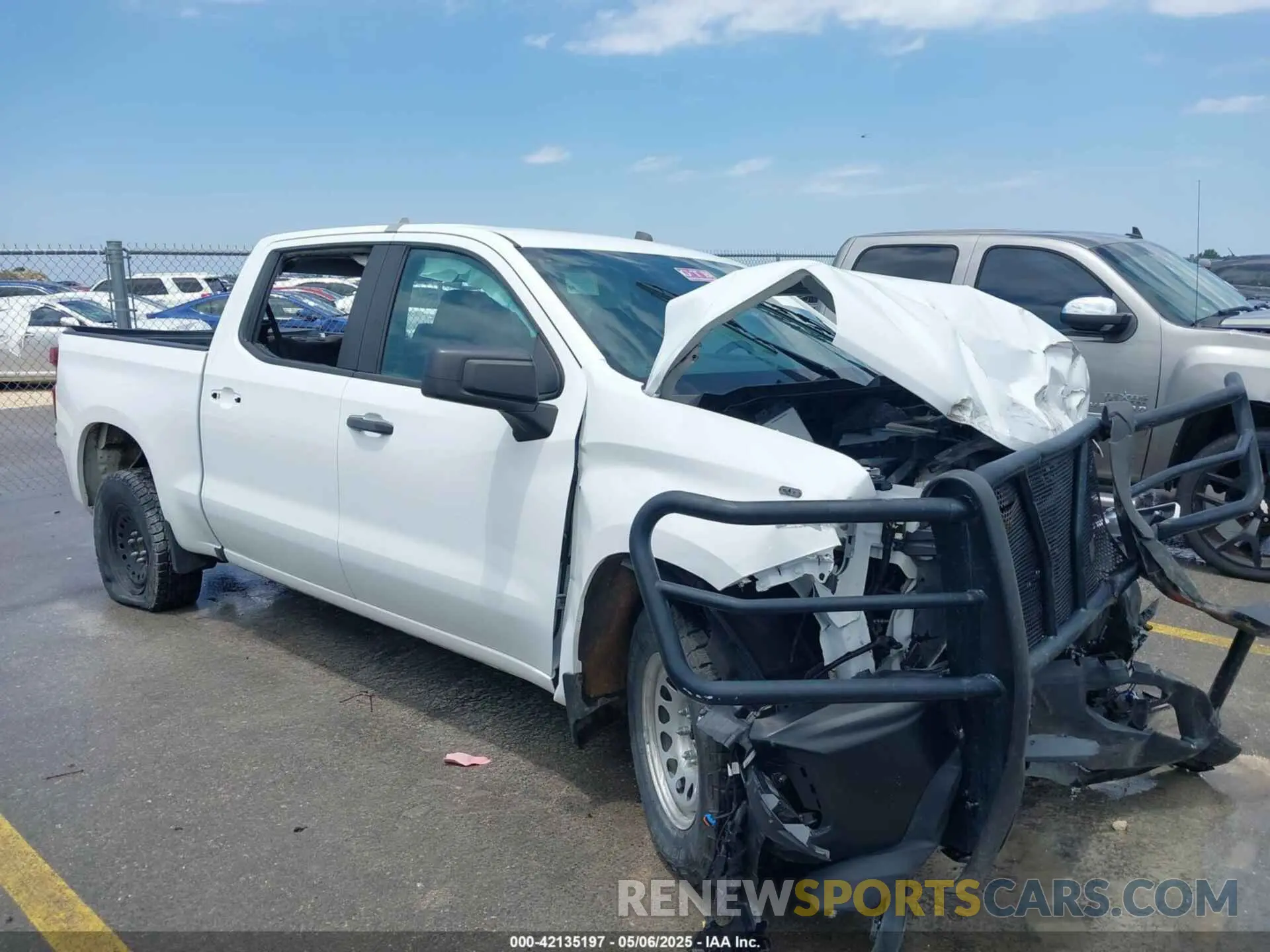 18 Photograph of a damaged car 3GCUYAED1NG181673 CHEVROLET SILVERADO 1500 LTD 2022