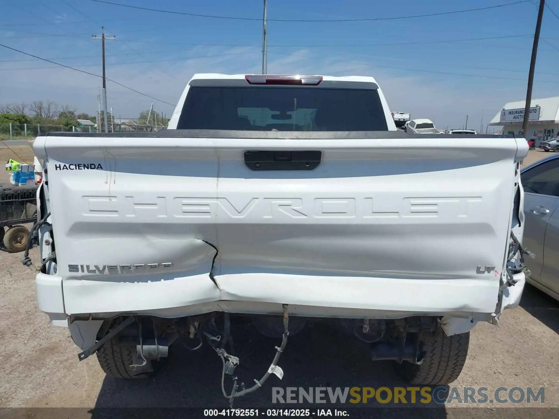17 Photograph of a damaged car 3GCUYDED0NG172366 CHEVROLET SILVERADO 1500 LTD 2022