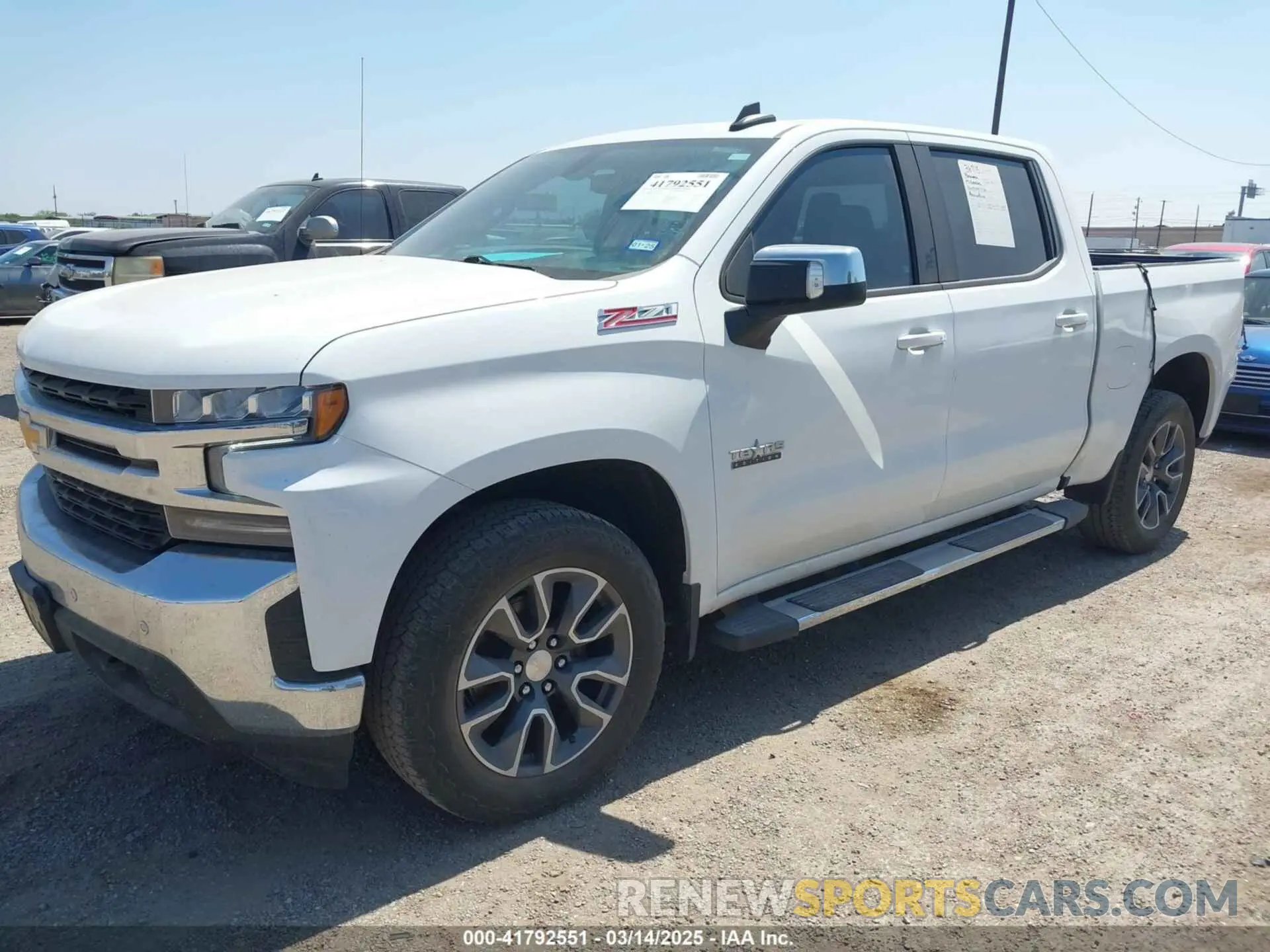 2 Photograph of a damaged car 3GCUYDED0NG172366 CHEVROLET SILVERADO 1500 LTD 2022