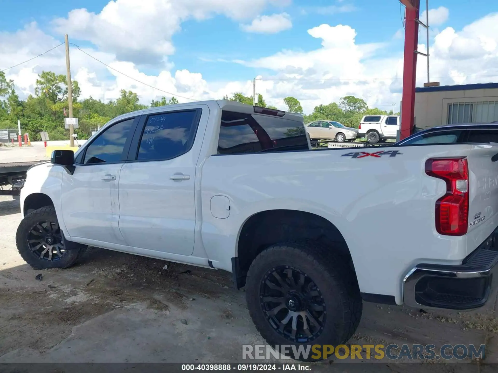 14 Photograph of a damaged car 3GCUYDED2NG175253 CHEVROLET SILVERADO 1500 LTD 2022