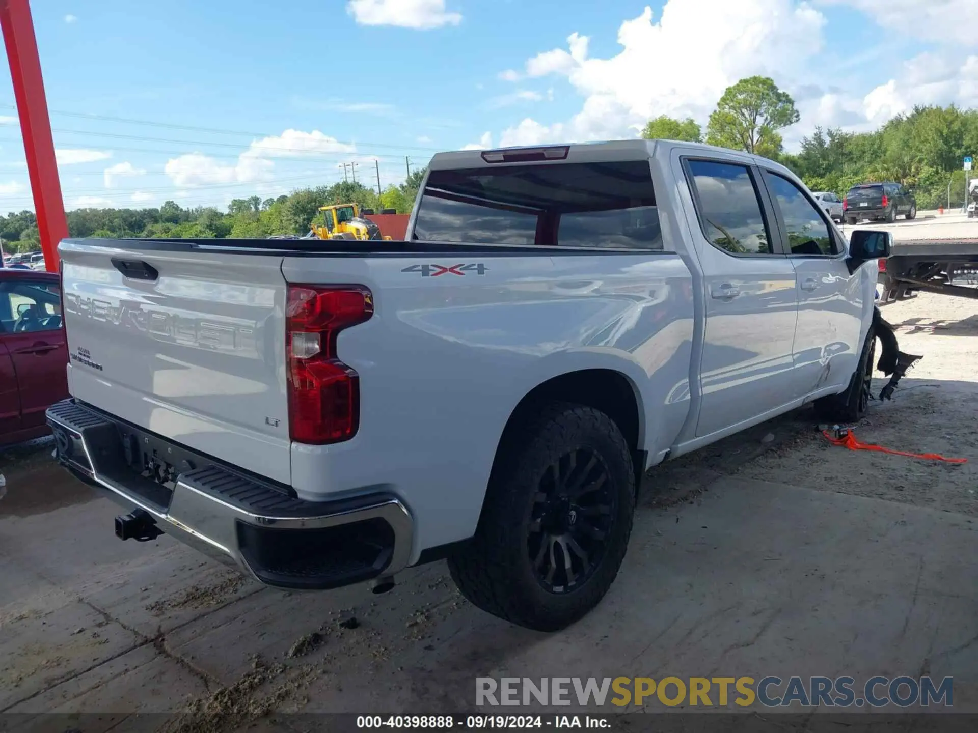 4 Photograph of a damaged car 3GCUYDED2NG175253 CHEVROLET SILVERADO 1500 LTD 2022