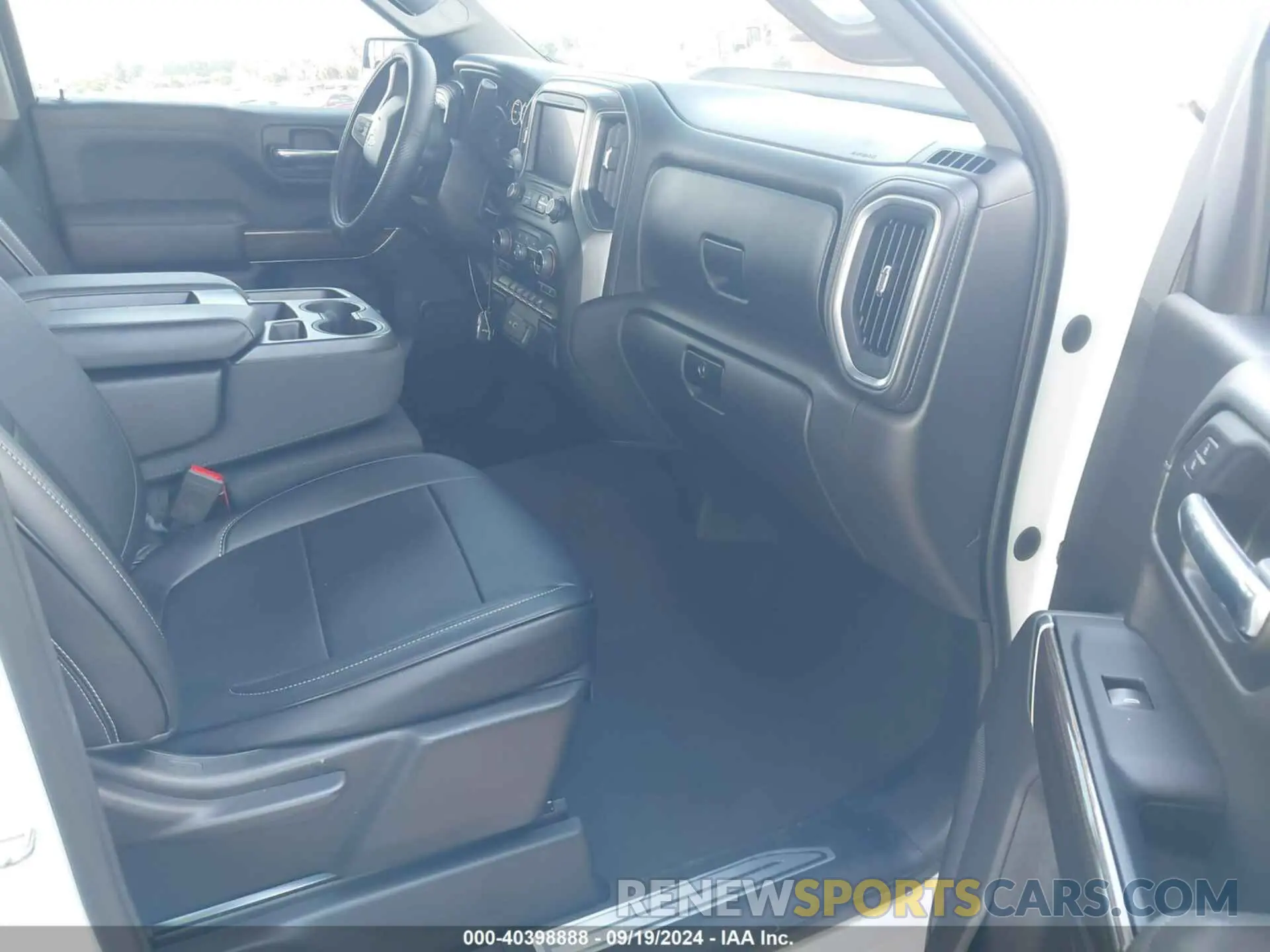 5 Photograph of a damaged car 3GCUYDED2NG175253 CHEVROLET SILVERADO 1500 LTD 2022
