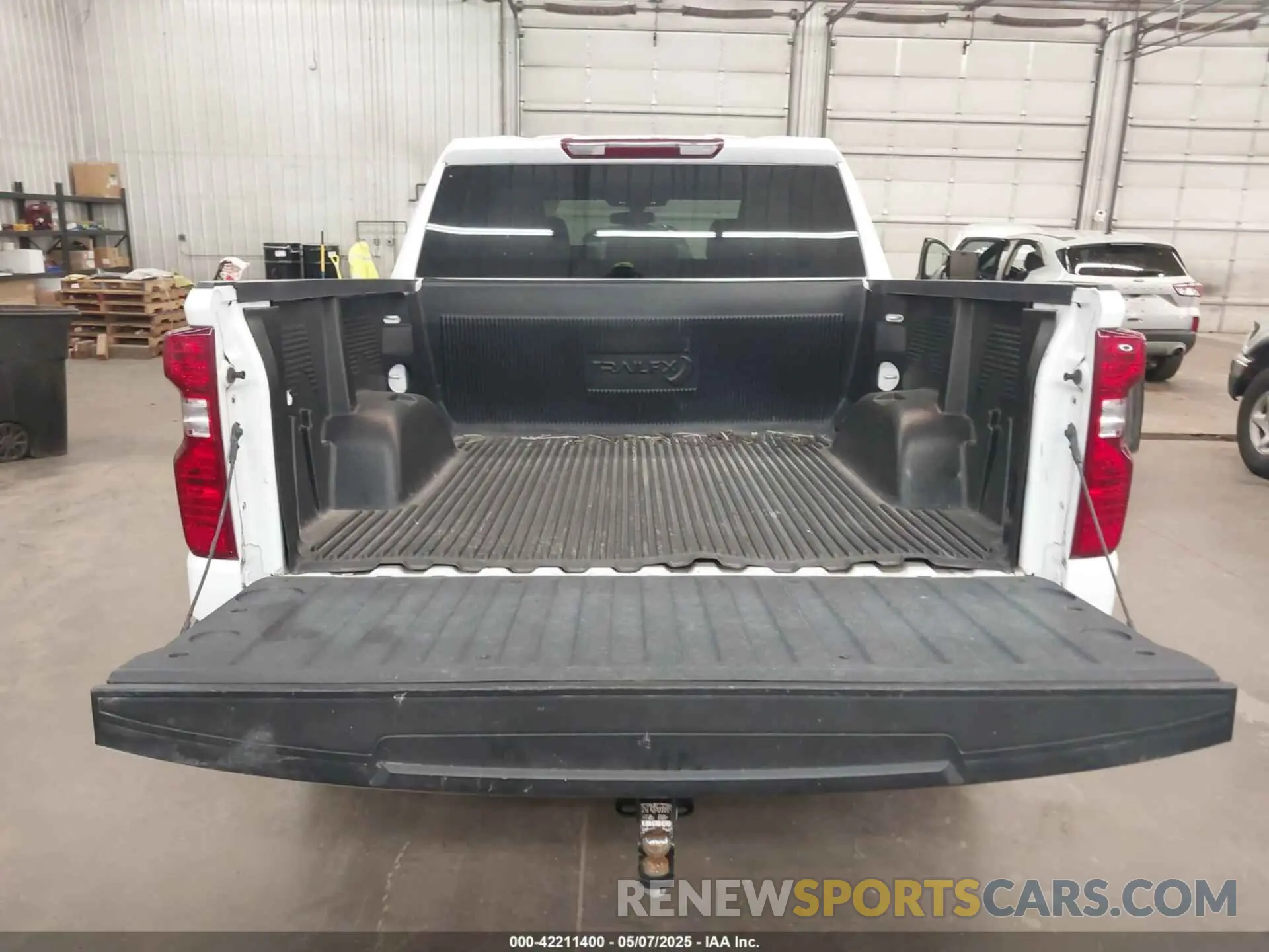 17 Photograph of a damaged car 3GCUYDED3NG124098 CHEVROLET SILVERADO 1500 LTD 2022