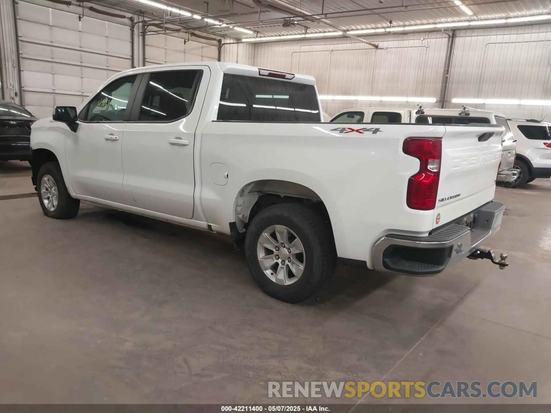 3 Photograph of a damaged car 3GCUYDED3NG124098 CHEVROLET SILVERADO 1500 LTD 2022