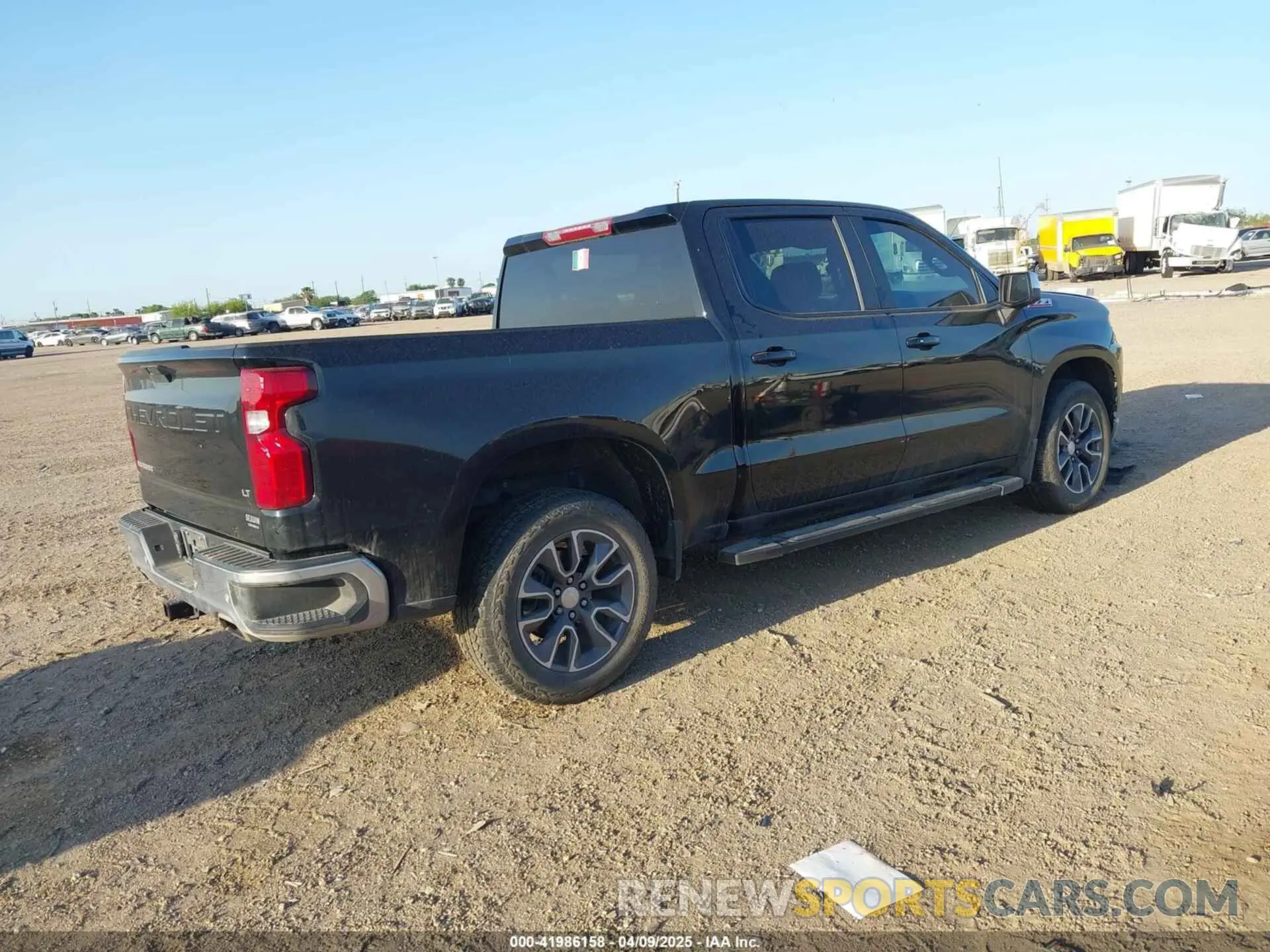 4 Photograph of a damaged car 3GCUYDED3NG173415 CHEVROLET SILVERADO 1500 LTD 2022