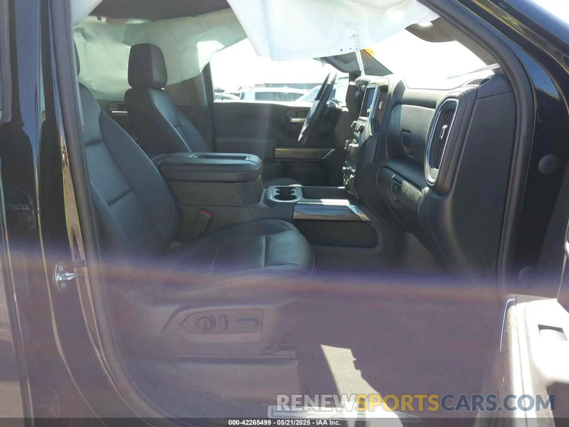 5 Photograph of a damaged car 3GCUYGED4NG183677 CHEVROLET SILVERADO 1500 LTD 2022