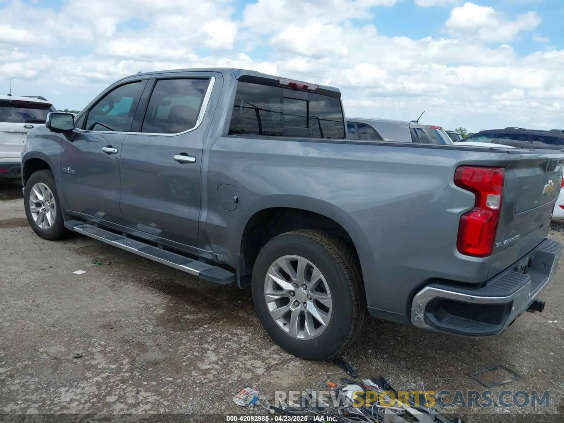 3 Photograph of a damaged car 3GCUYGEL3NG138446 CHEVROLET SILVERADO 1500 LTD 2022