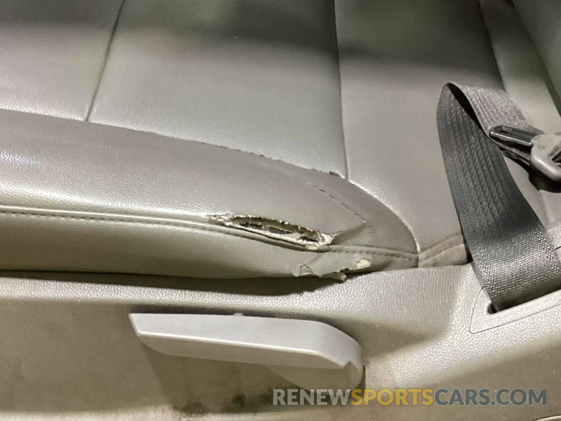16 Photograph of a damaged car 1GB3CVCG6KF199067 CHEVROLET SILVERADO 2019