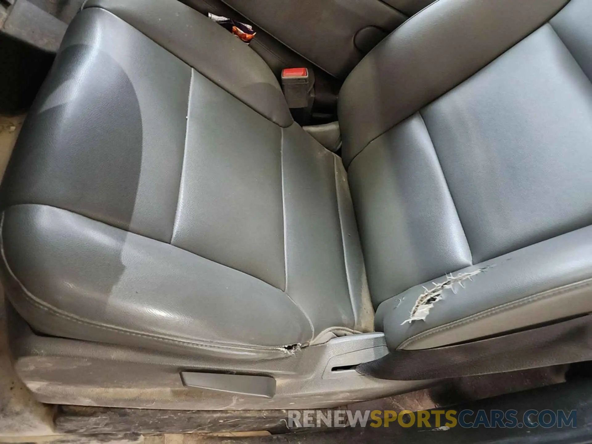 16 Photograph of a damaged car 1GB4KVCY6KF175609 CHEVROLET SILVERADO 2019