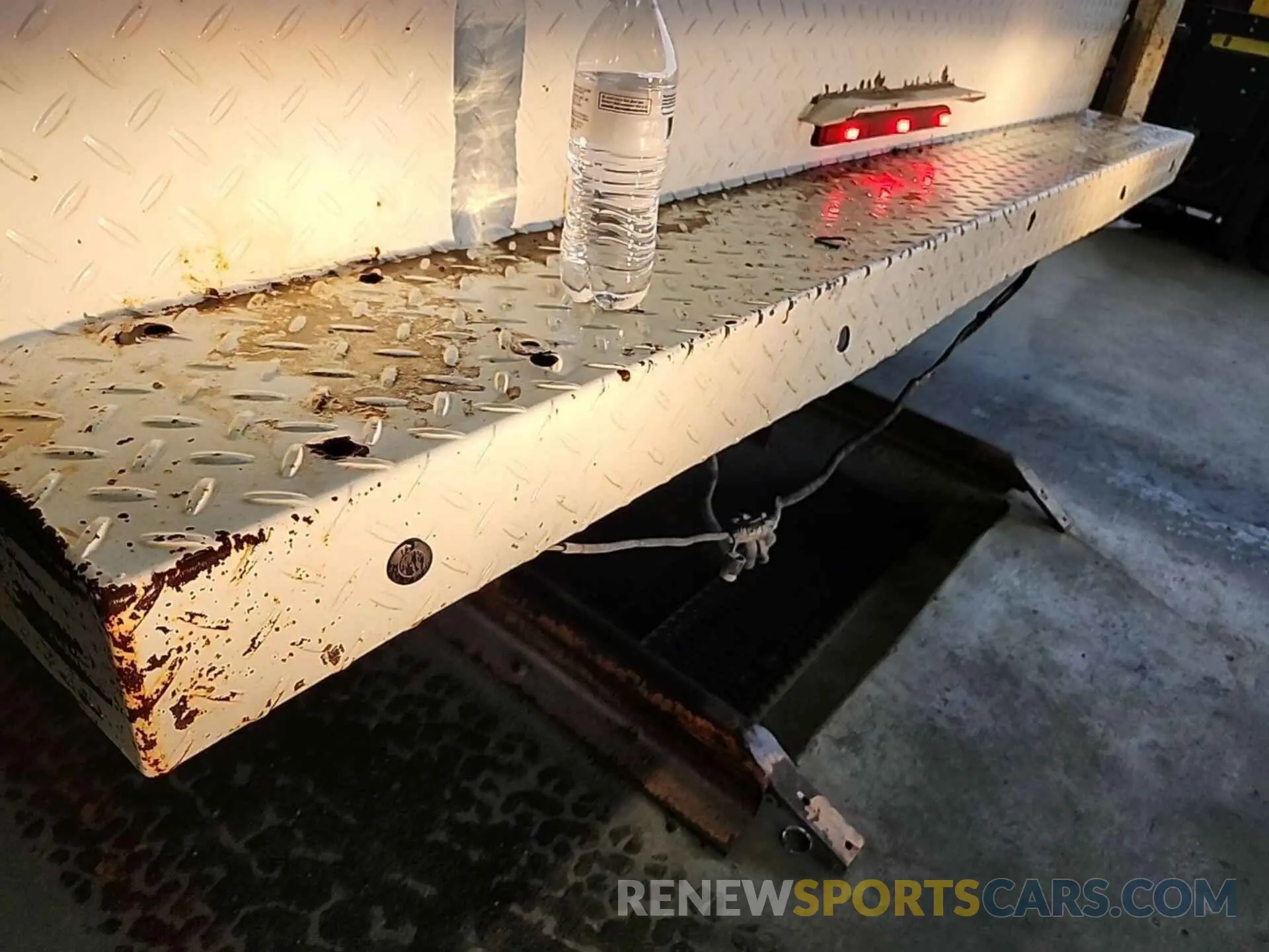 2 Photograph of a damaged car 1GB4KVCY6KF175609 CHEVROLET SILVERADO 2019