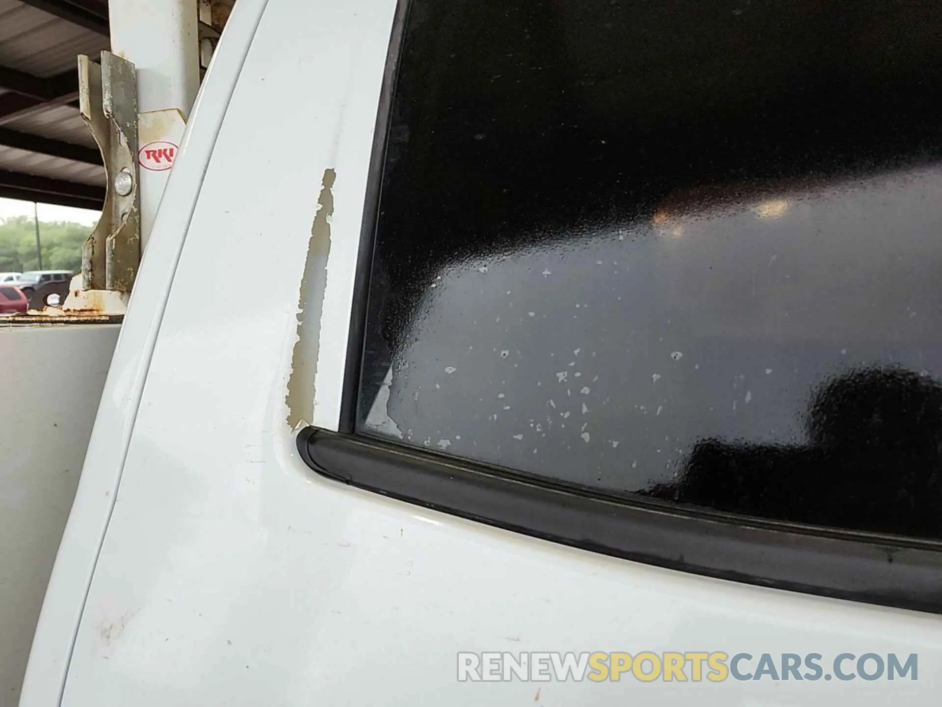 8 Photograph of a damaged car 1GB4KVCY6KF175609 CHEVROLET SILVERADO 2019