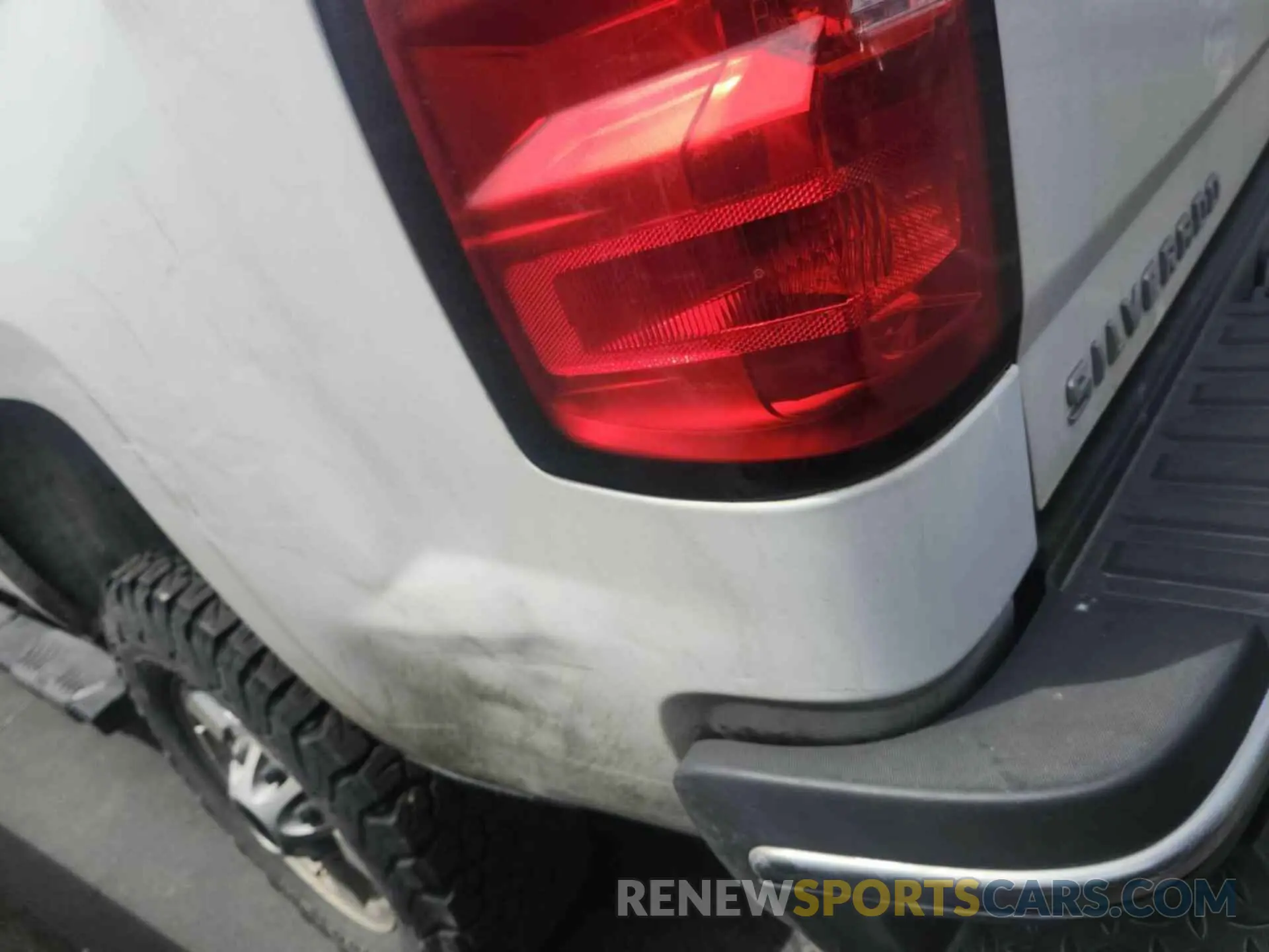 17 Photograph of a damaged car 1GC1KREG0KF172540 CHEVROLET SILVERADO 2019