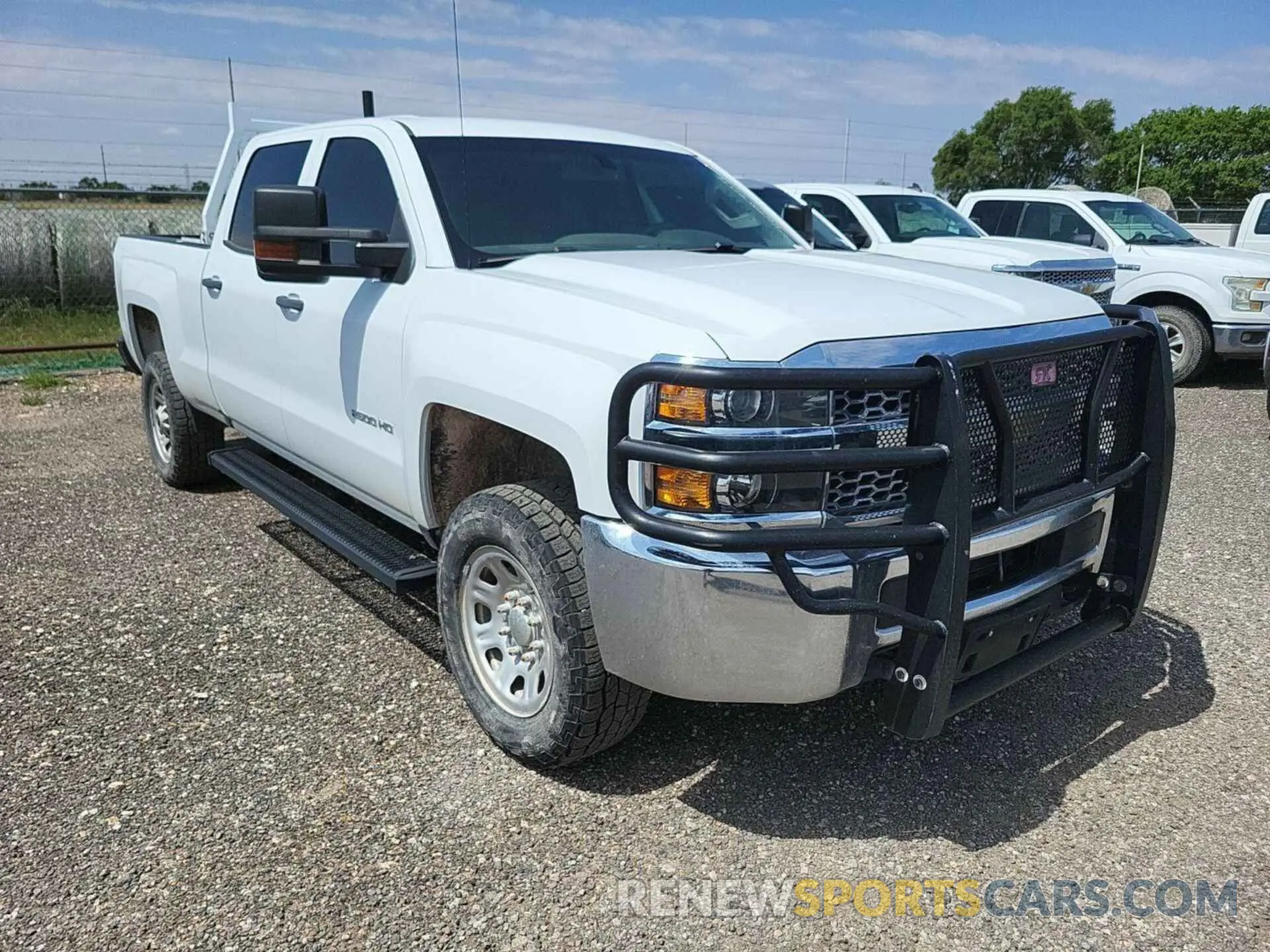 10 Photograph of a damaged car 1GC1KREG1KF188388 CHEVROLET SILVERADO 2019