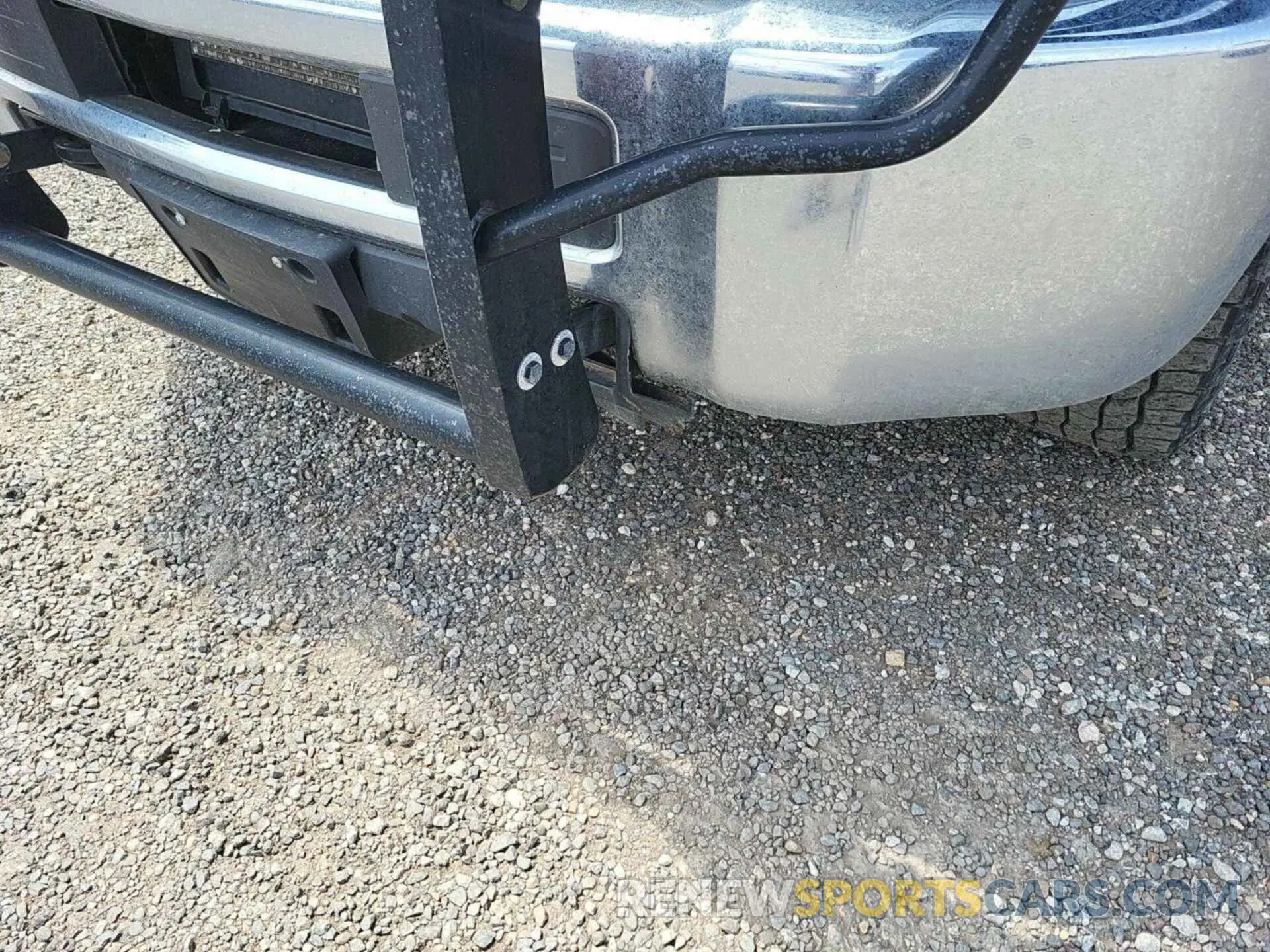 4 Photograph of a damaged car 1GC1KREG1KF188388 CHEVROLET SILVERADO 2019