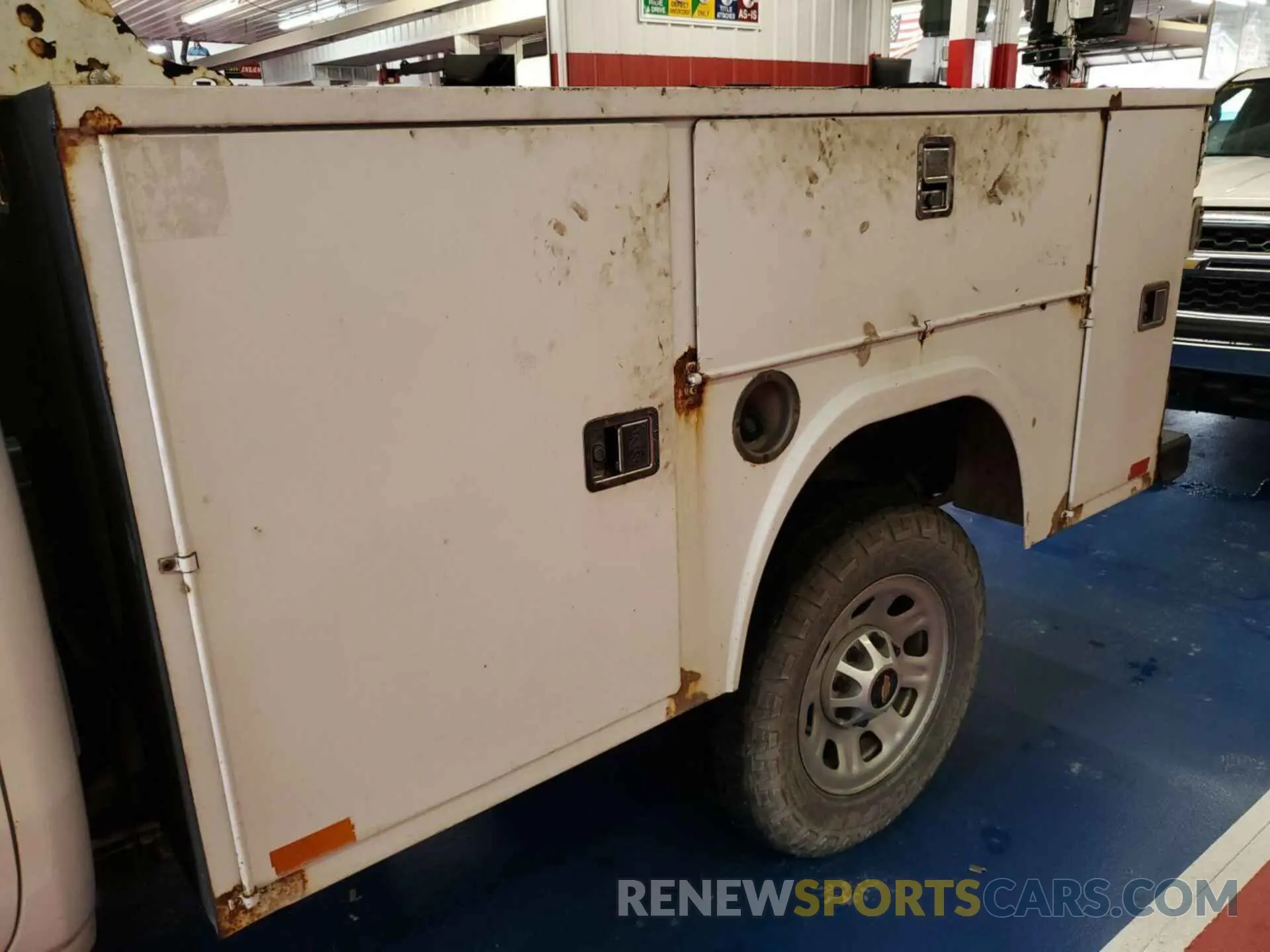 17 Photograph of a damaged car 1GC1KREGXKF210713 CHEVROLET SILVERADO 2019