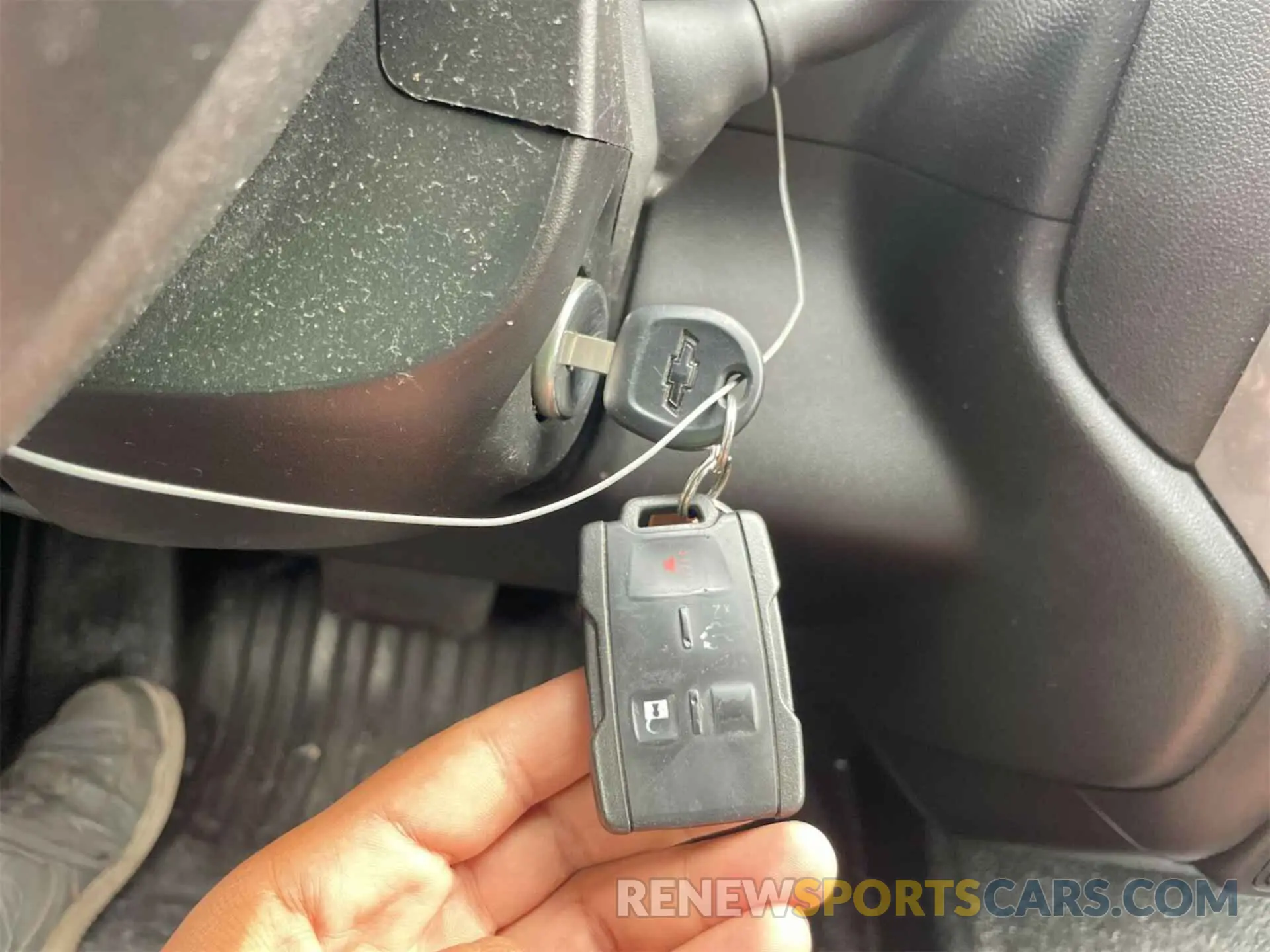 9 Photograph of a damaged car 1GCPWAEH7KZ317371 CHEVROLET SILVERADO 2019