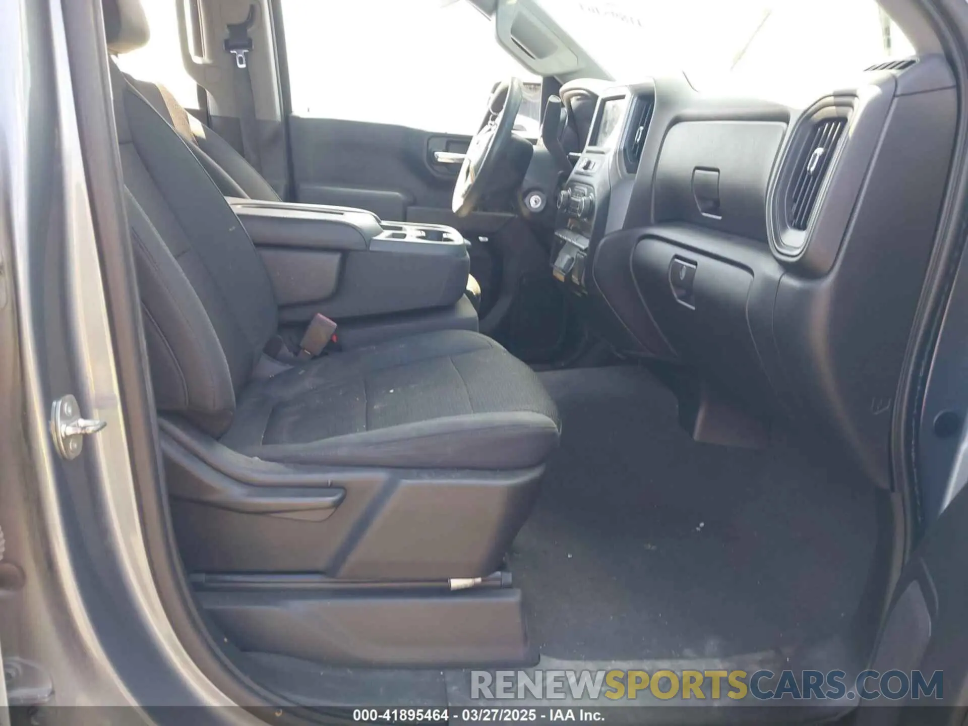 5 Photograph of a damaged car 1GCPYCEF8KZ348035 CHEVROLET SILVERADO 2019