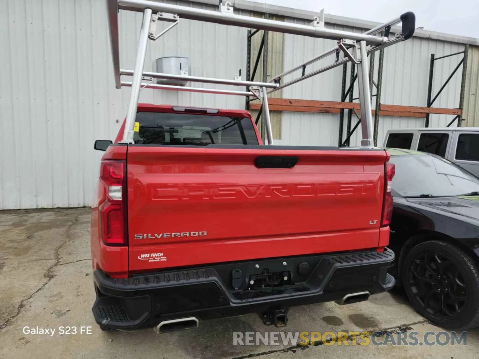 18 Photograph of a damaged car 1GCPYFED1KZ372984 CHEVROLET SILVERADO 2019