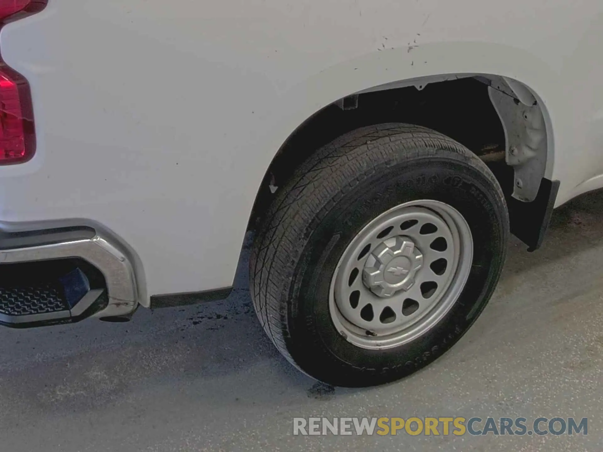 23 Photograph of a damaged car 1GCRWAEH0KZ412282 CHEVROLET SILVERADO 2019