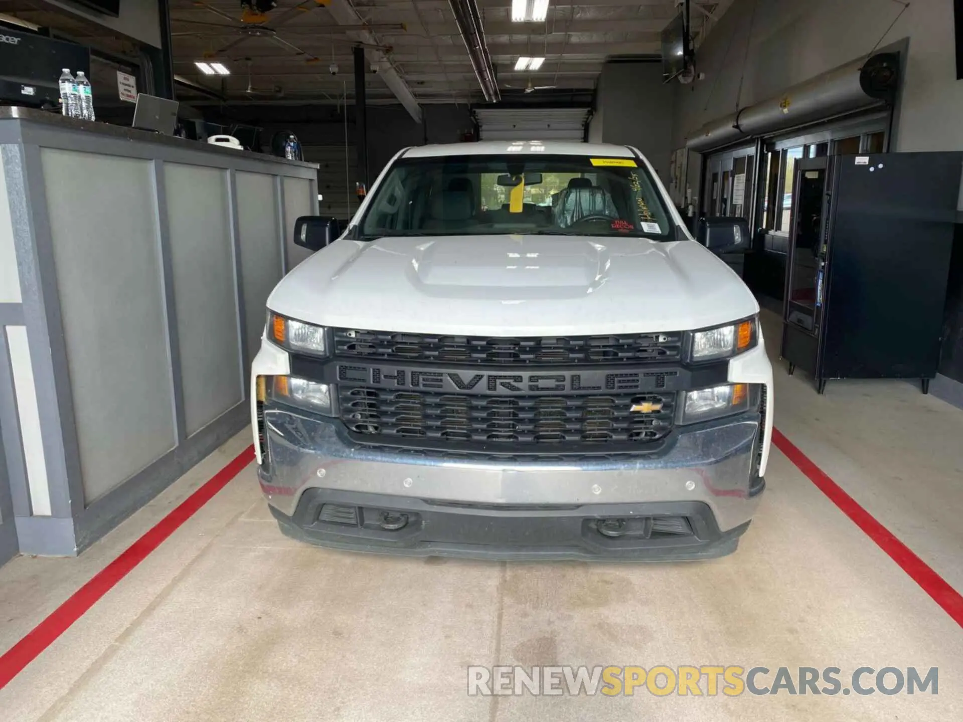 34 Photograph of a damaged car 1GCRWAEH0KZ412282 CHEVROLET SILVERADO 2019