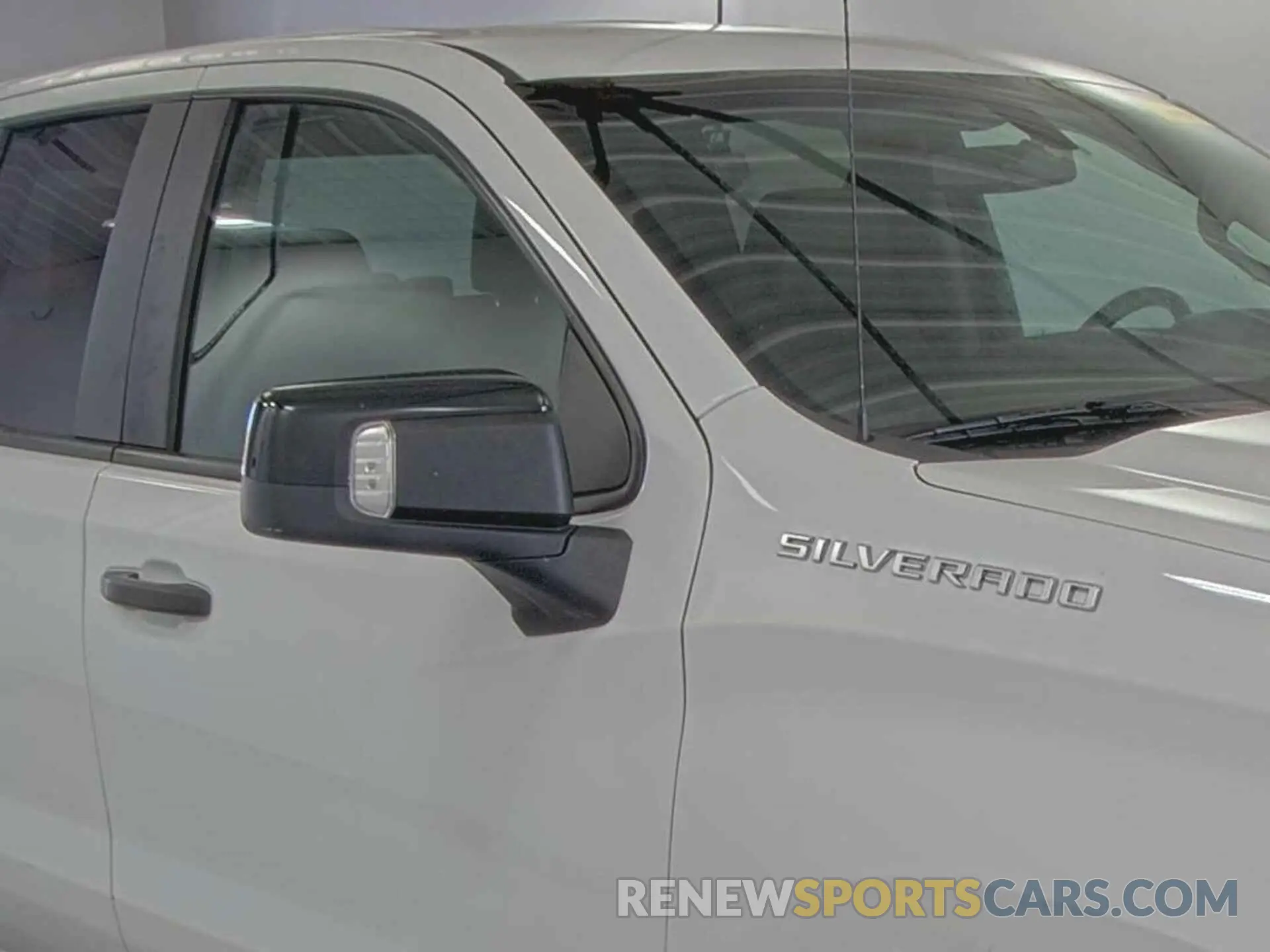 39 Photograph of a damaged car 1GCRWAEH0KZ412282 CHEVROLET SILVERADO 2019